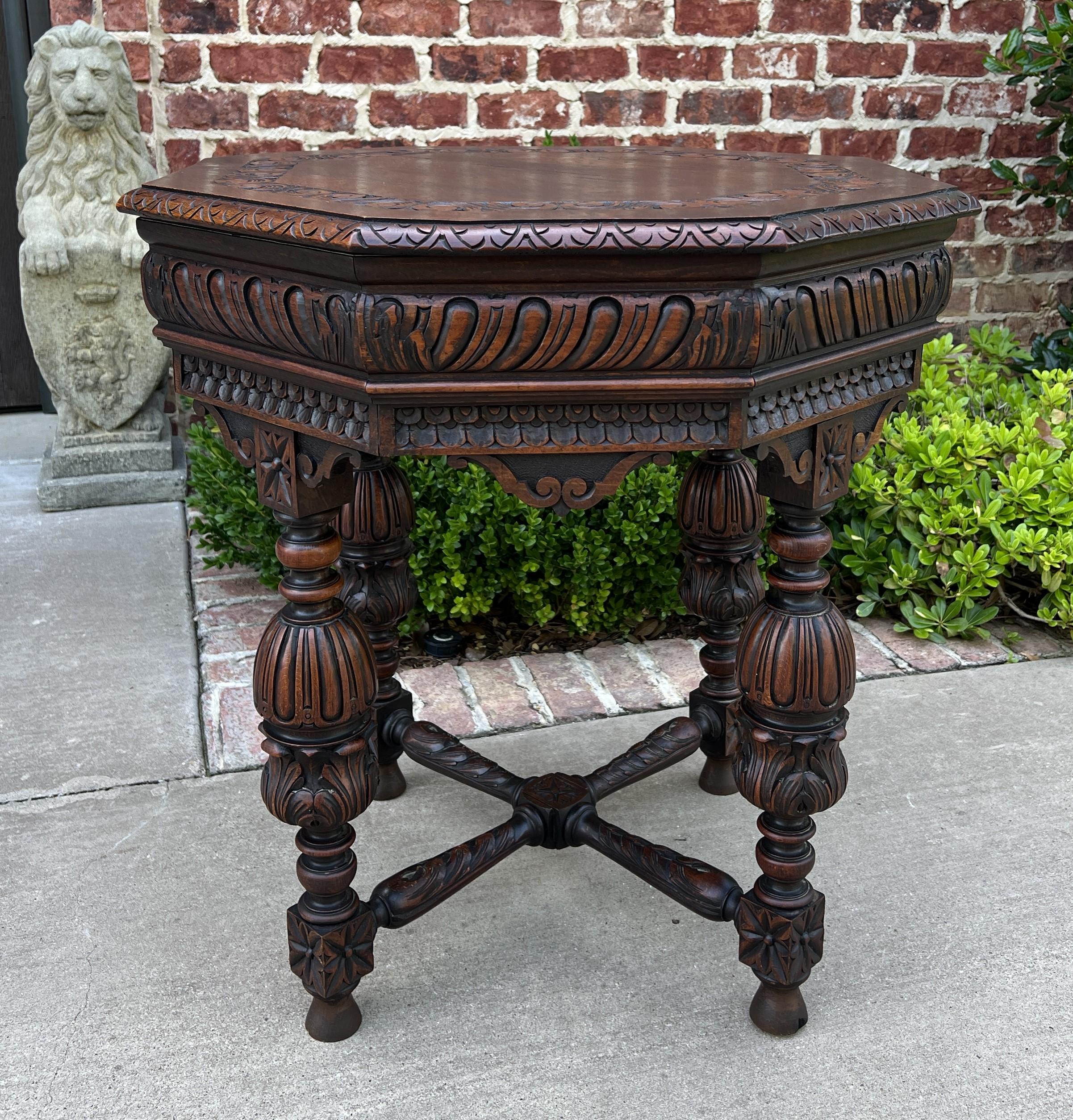 Antique French Table Octagonal Renaissance Revival Carved Oak, 19th Century For Sale 15