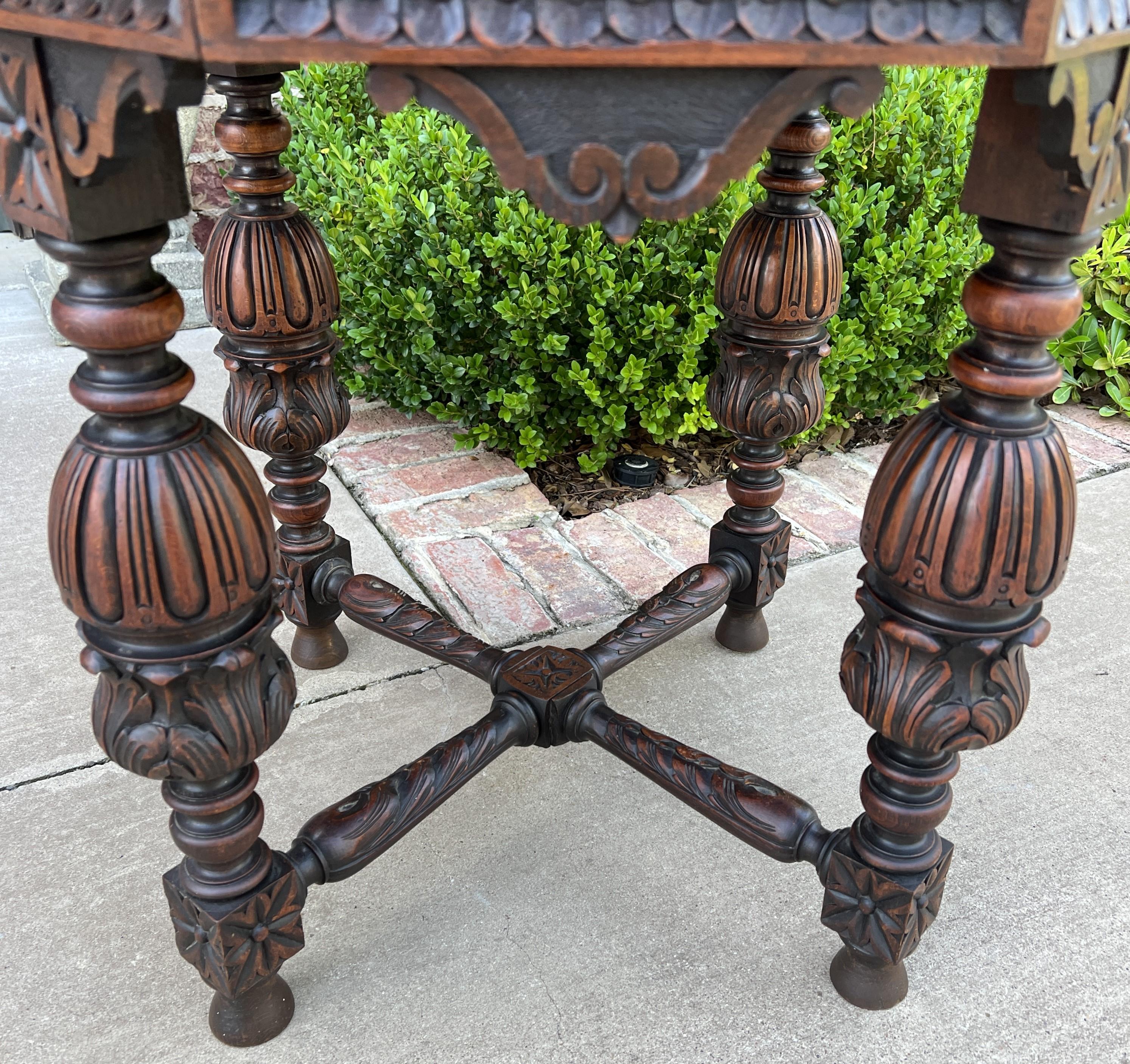 Antique French Table Octagonal Renaissance Revival Carved Oak, 19th Century For Sale 4