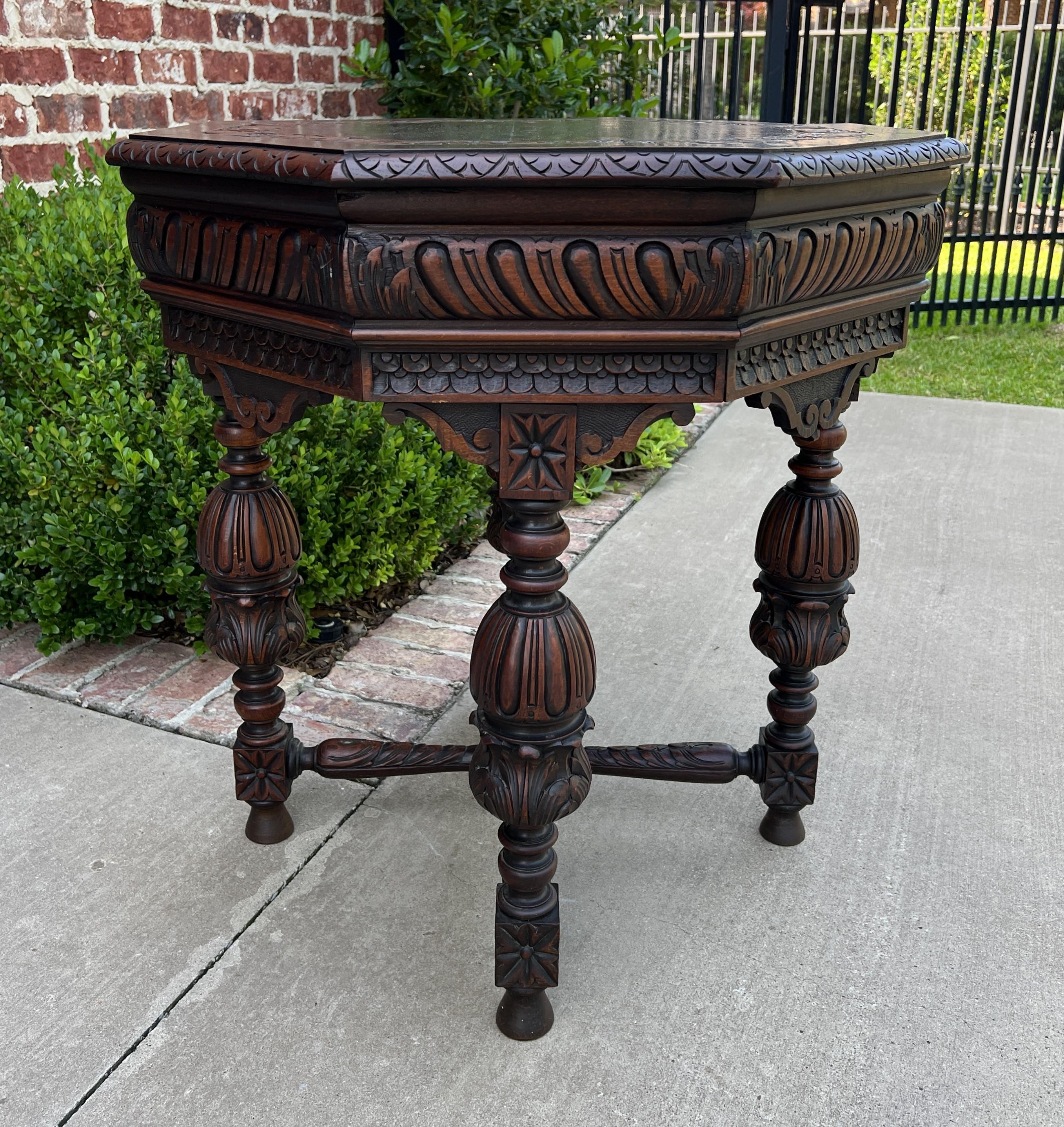 Antique French Table Octagonal Renaissance Revival Carved Oak, 19th Century For Sale 6