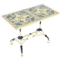 Table française ancienne avec plateau en carreaux