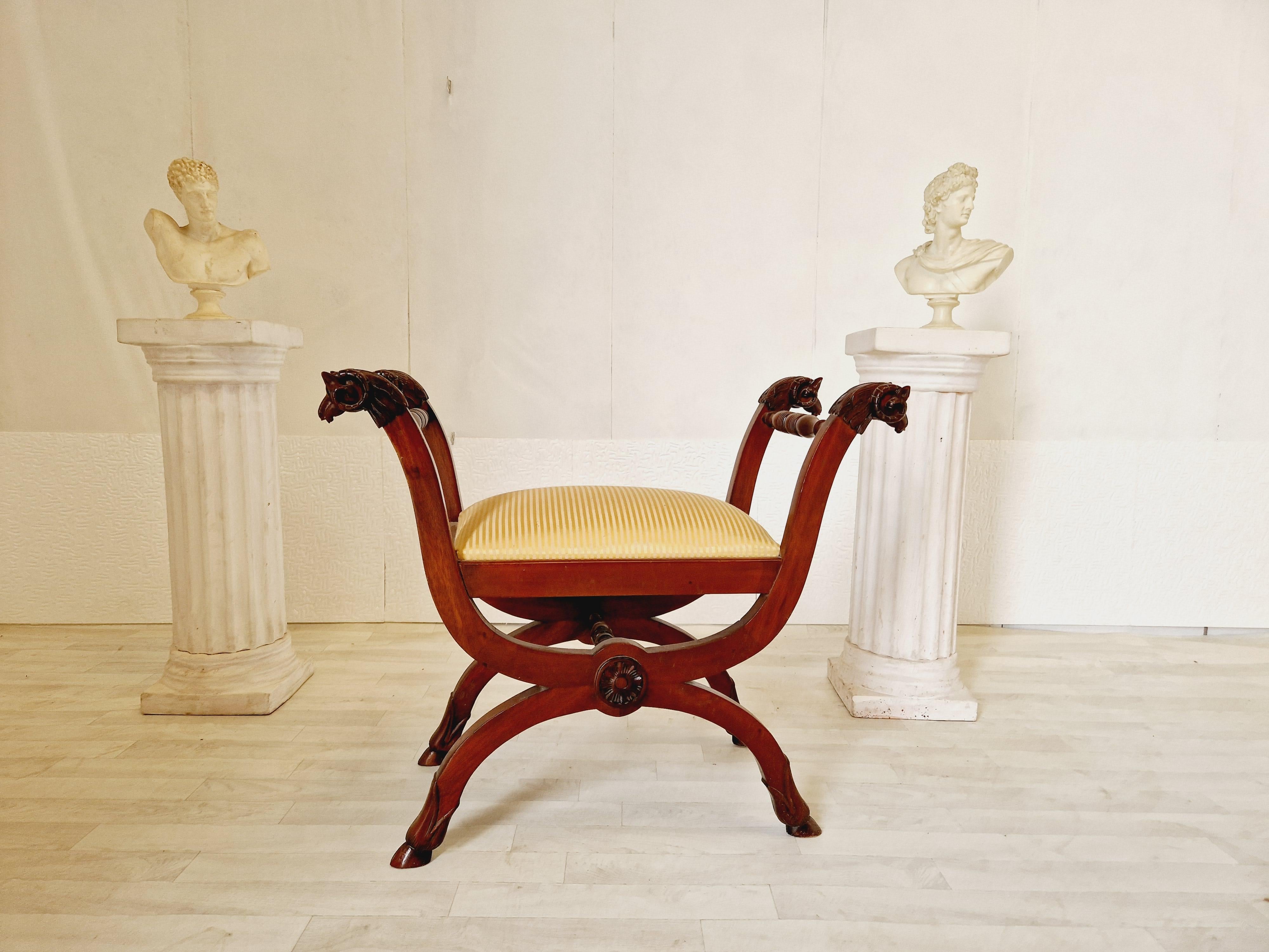 Sedile Tabouret francese antico in vendita 1