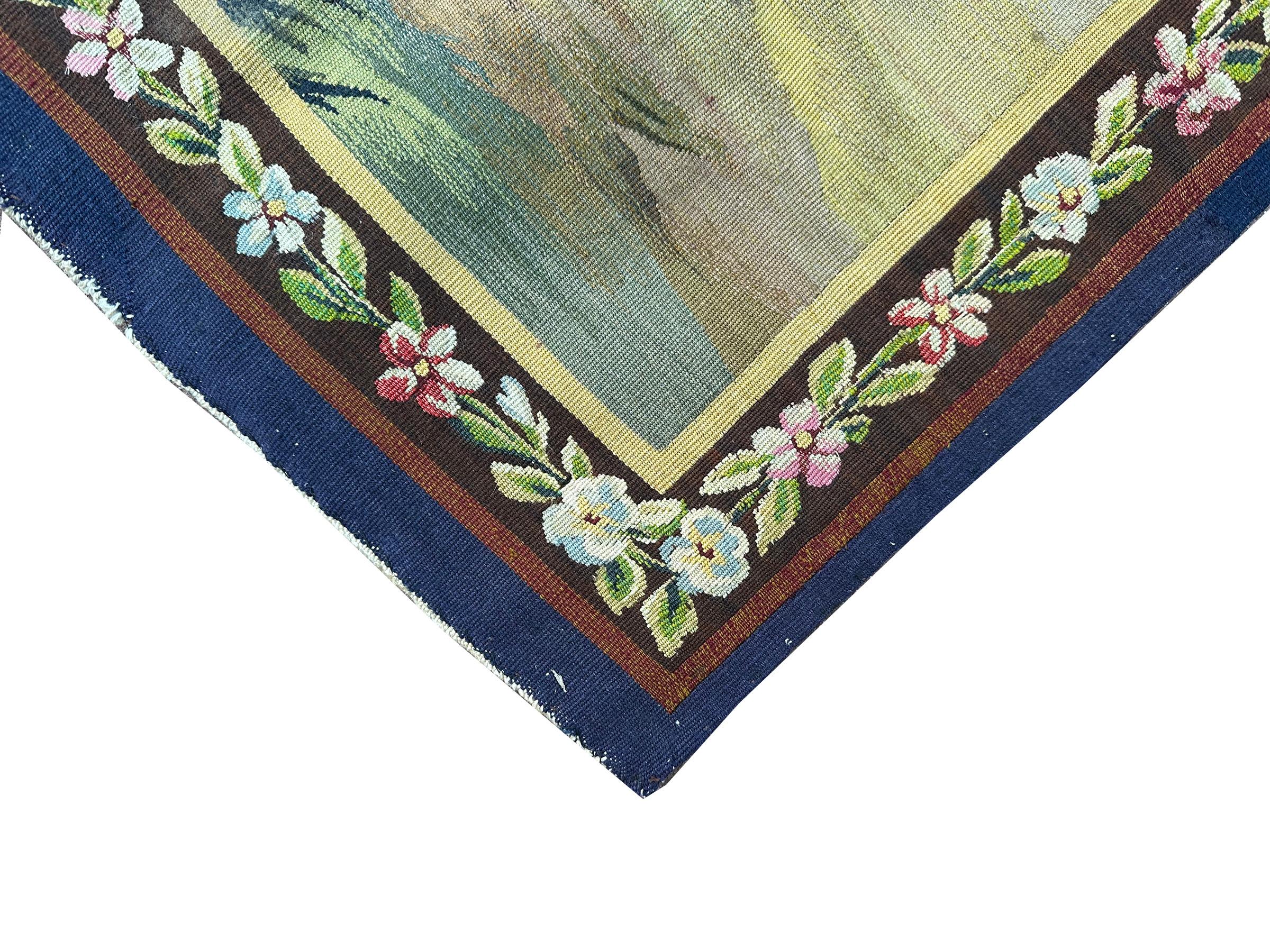 Paire de tapisseries françaises anciennes tapissées de laine et de soie faites à la main en vente 4