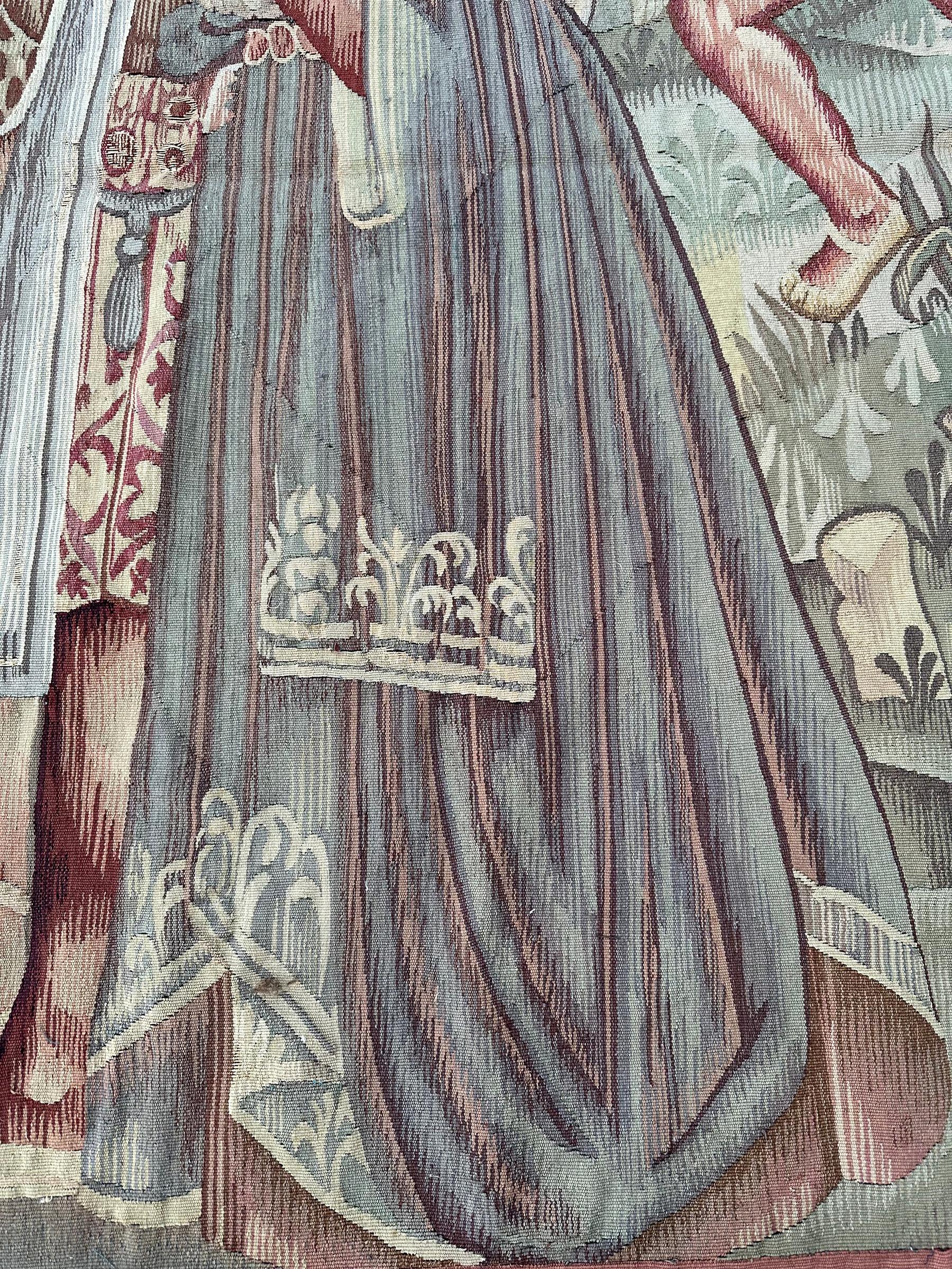 Antike Französisch Wandteppich Kunst & Handwerk Adlige 1890 Wolle & Seide 6x7 

183 x 206cm

Ein prächtiger antiker französischer Wandteppich, der eine Szene mit adligen Männern inmitten exotischer Früchte und Grünpflanzen zeigt. Schöne Farbgebung