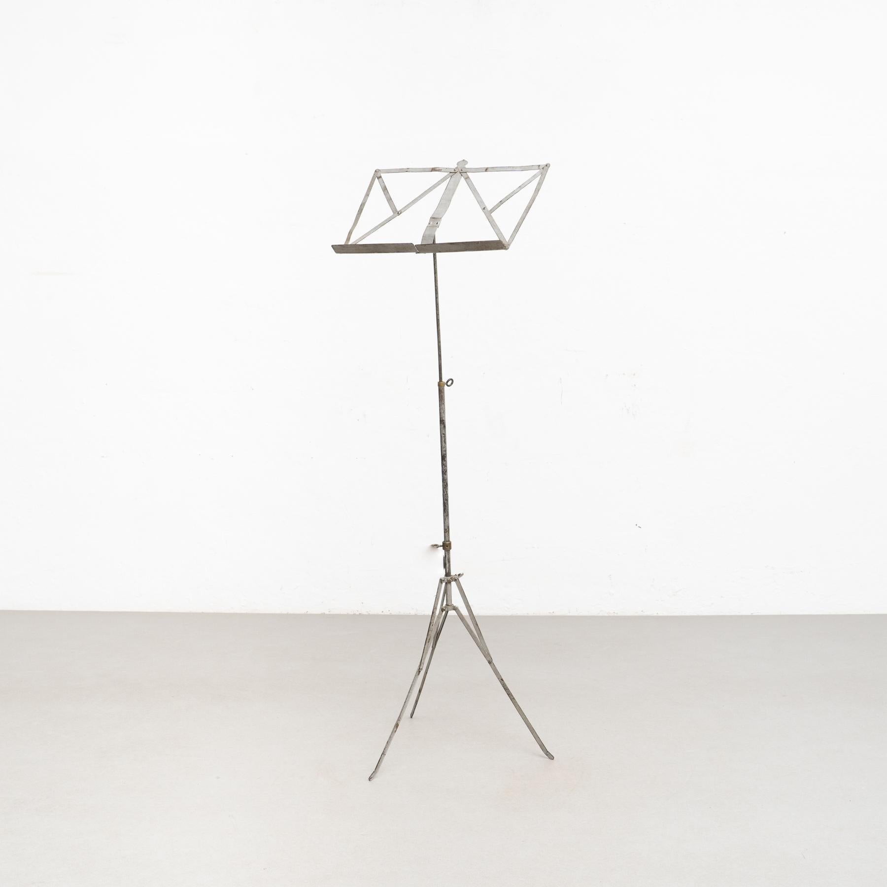 Antique French Telescopic Metal Music Stand, circa 1940 In Good Condition In Barcelona, ES