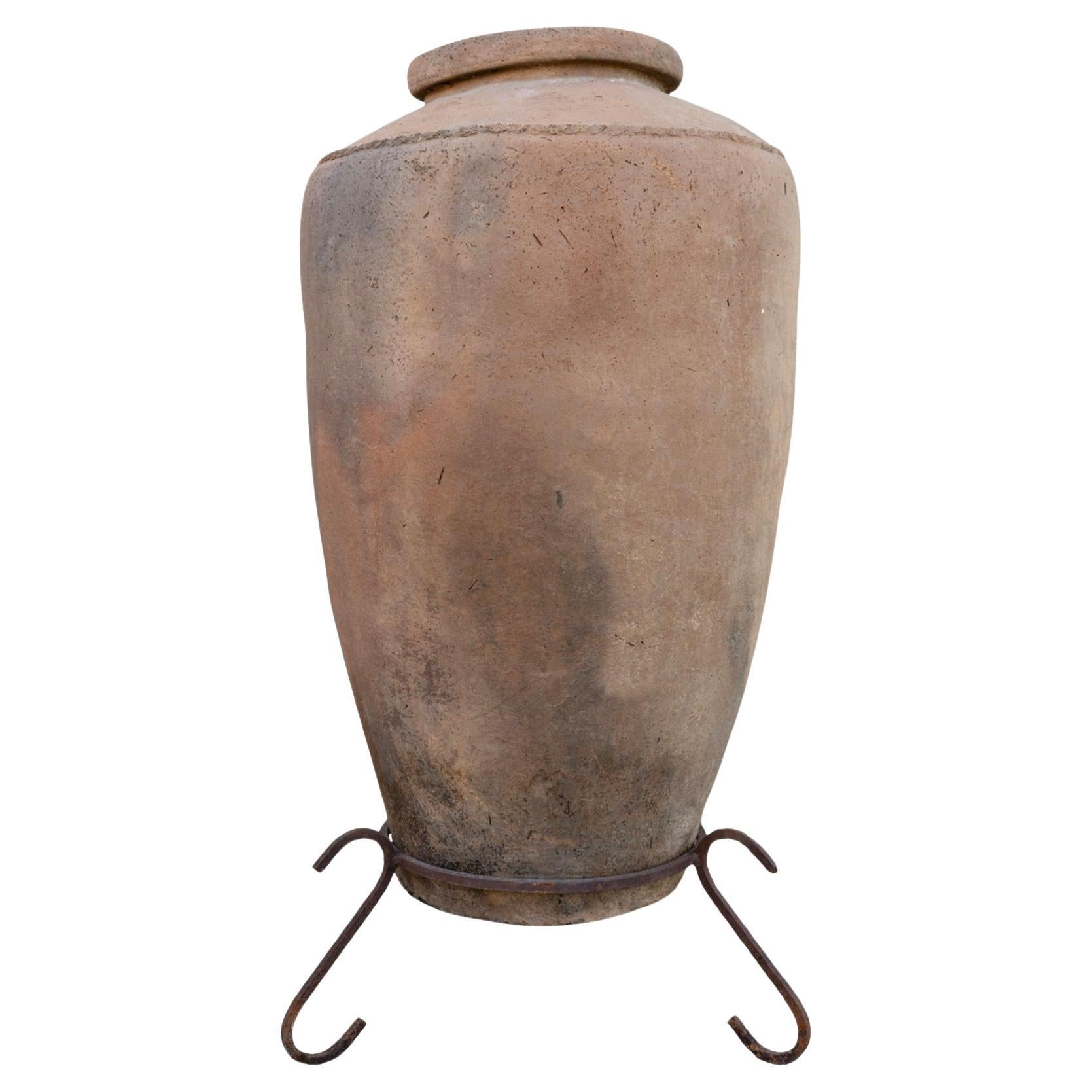Antique French Vaso d'acqua in terracotta