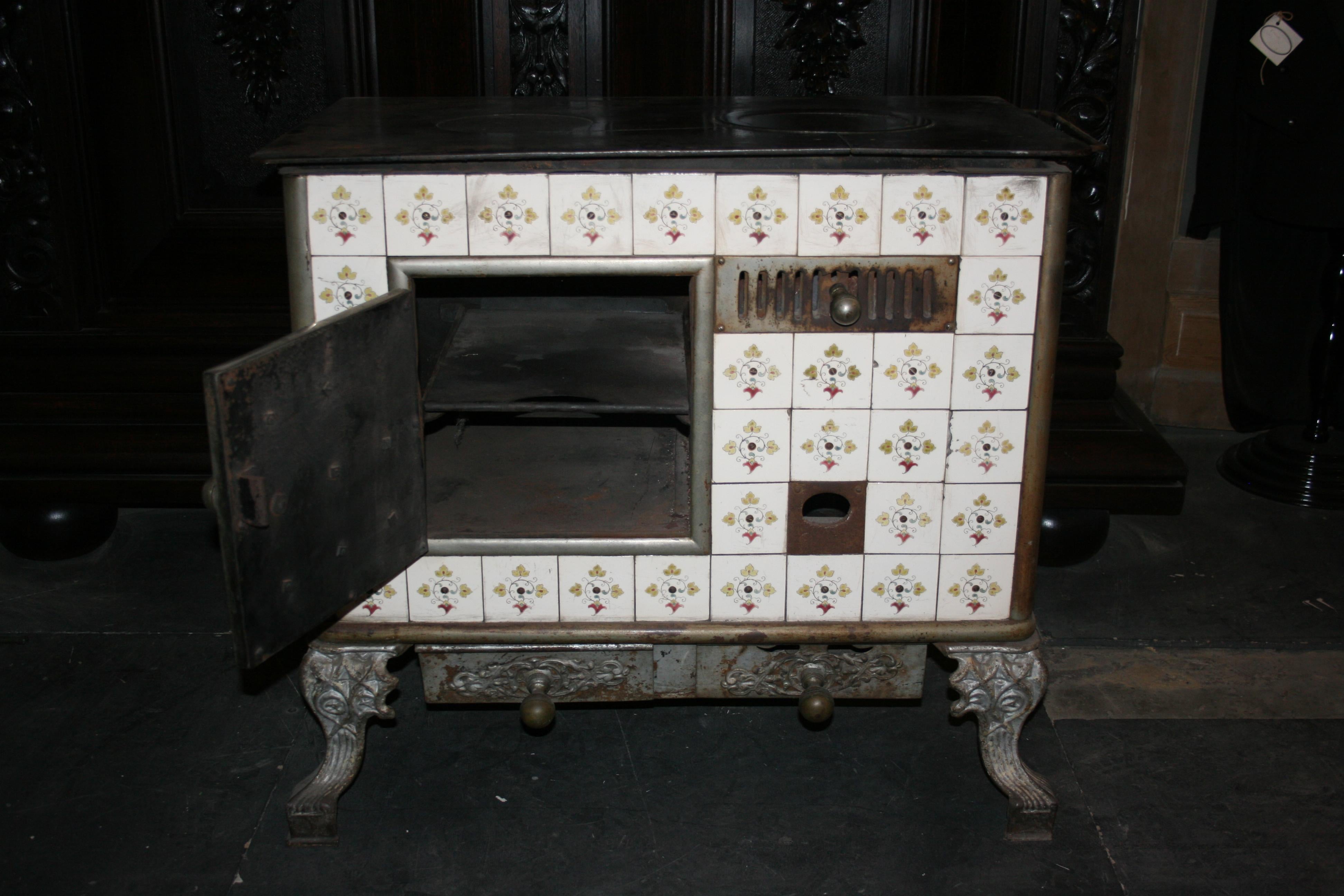 Antique French Tiled Stove, Cast-Iron, circa 1890 For Sale 3