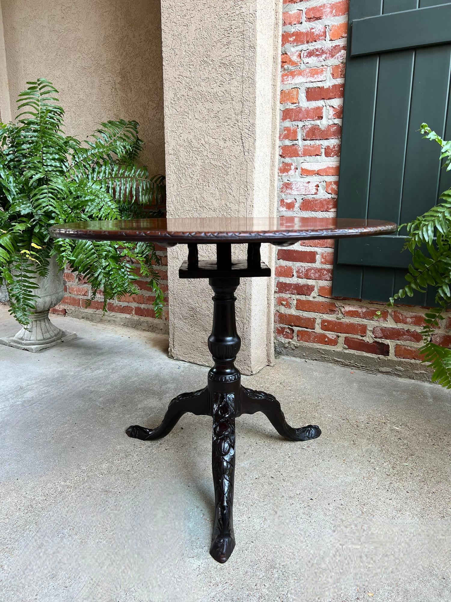 Antique English Tilt-Top Round Table Carved Mahogany Game Mahjong Wine c1890 For Sale 2