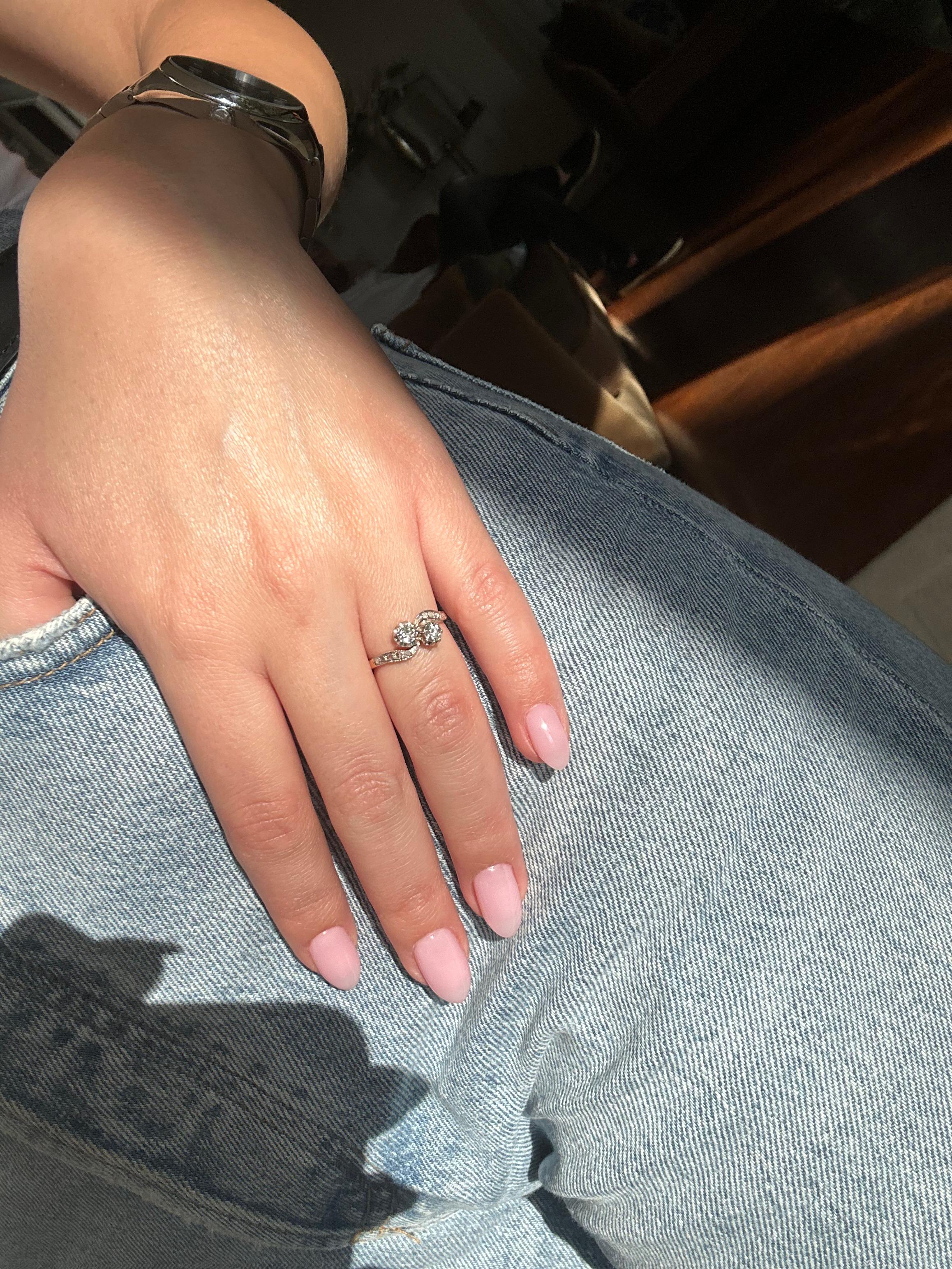 Taille vieille Europe Bague française ancienne Toi et Moi en or 18 carats et platine en vente