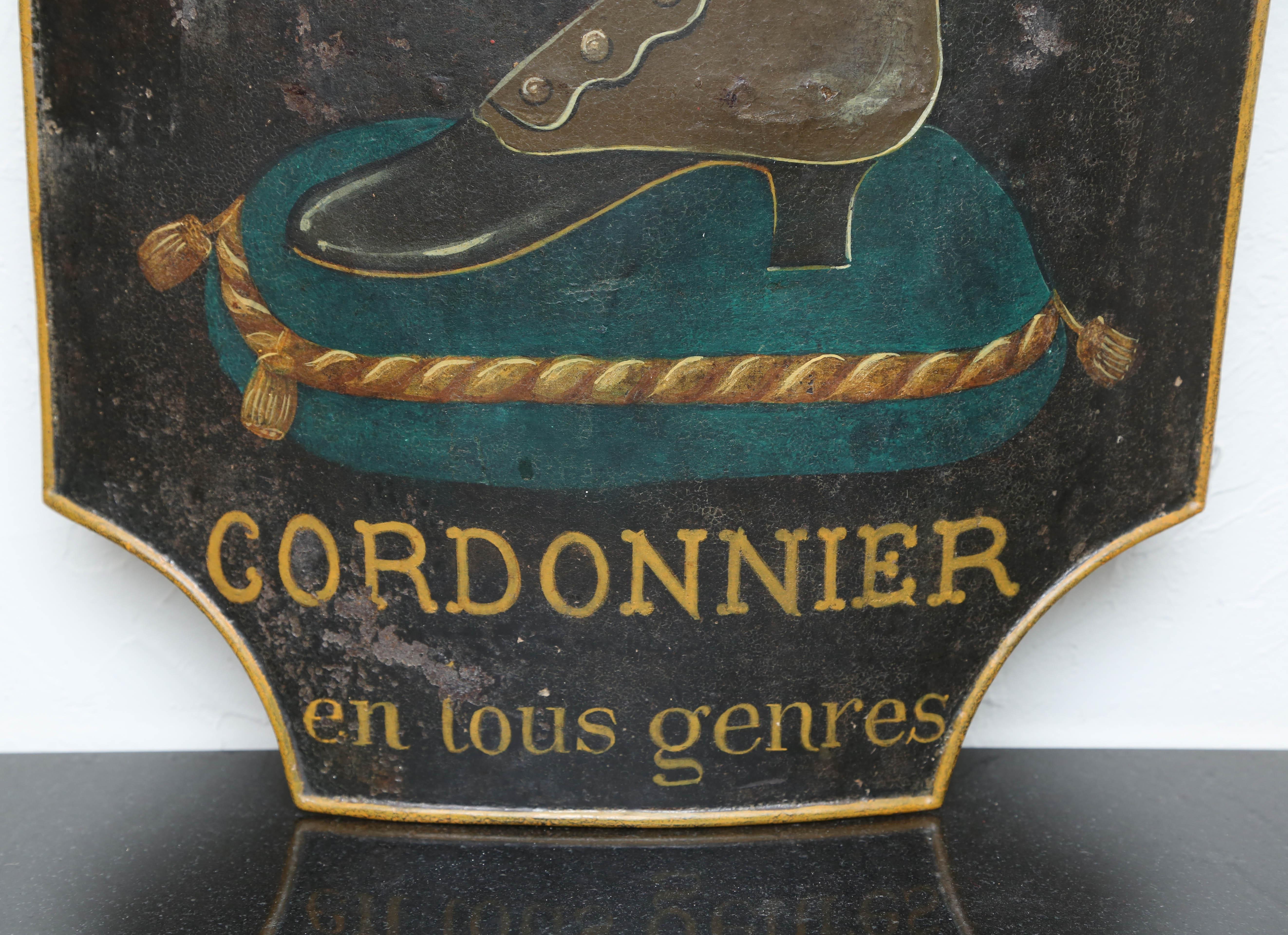 Antikes französisches Tole-Cobbler-Schild aus Zinn im Zustand „Gut“ im Angebot in West Palm Beach, FL