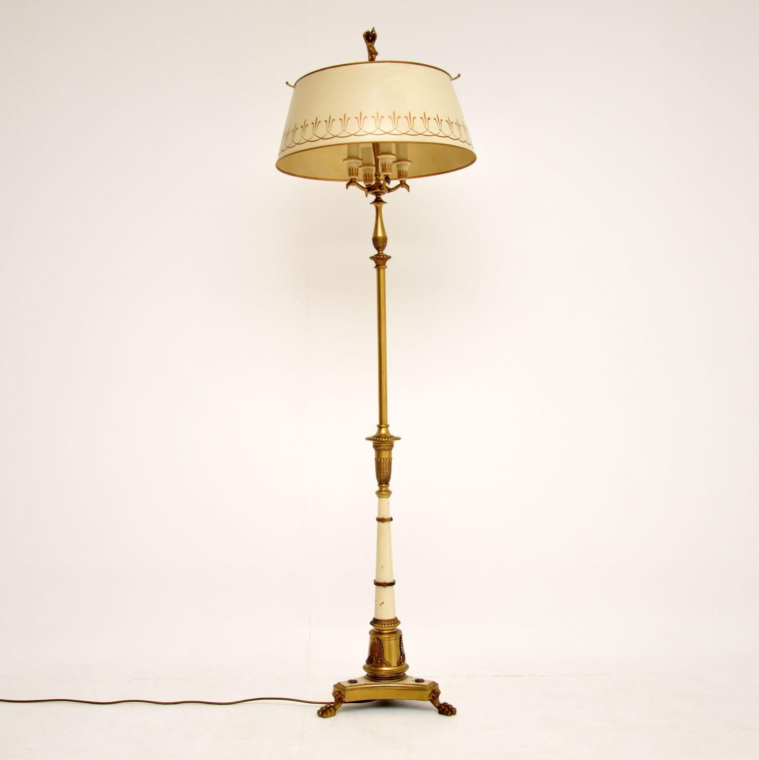 Antique early tole floor lamp stand & original matching shade in an ivory colour, dating from around the 1900-1920 period, all in good original condition with some natural age related marks on the base.

Please enlarge all the images to see all
