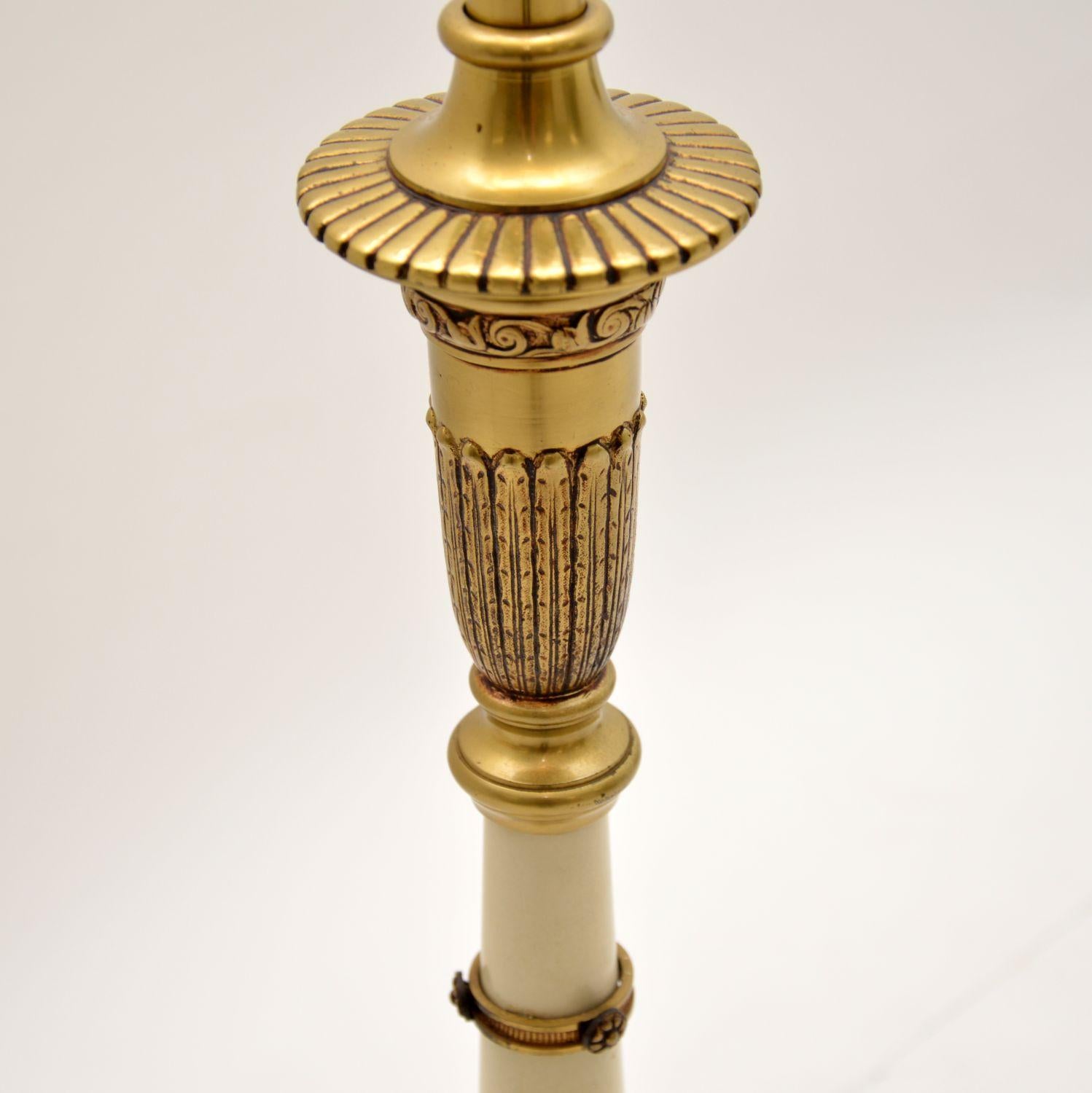 Antike French Tole Stehlampe & Schirm (Handbemalt) im Angebot
