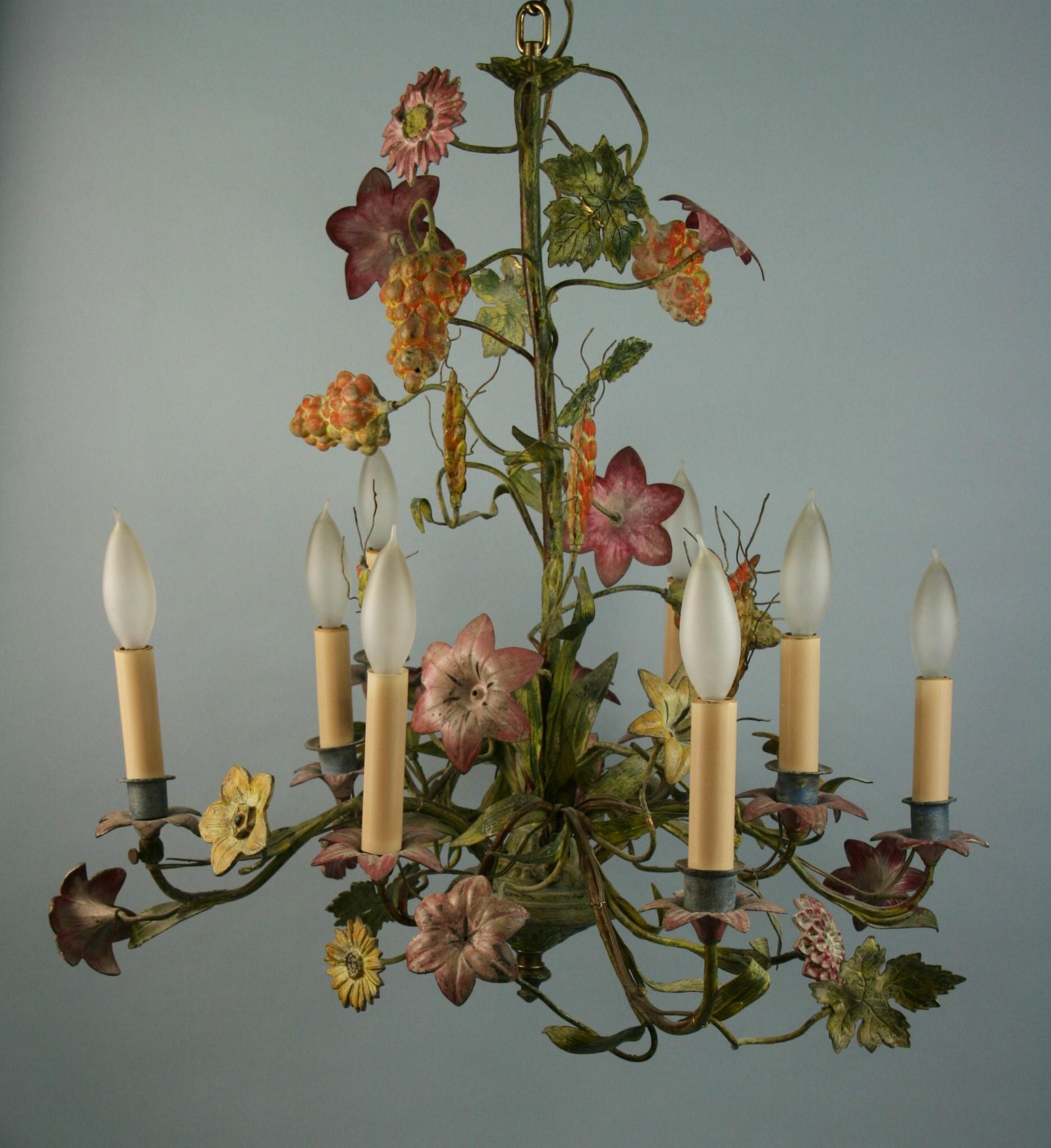 Antique French Tole Hand Painted Flower and Leaves 8 Light Chandelier 1940 In Good Condition For Sale In Douglas Manor, NY