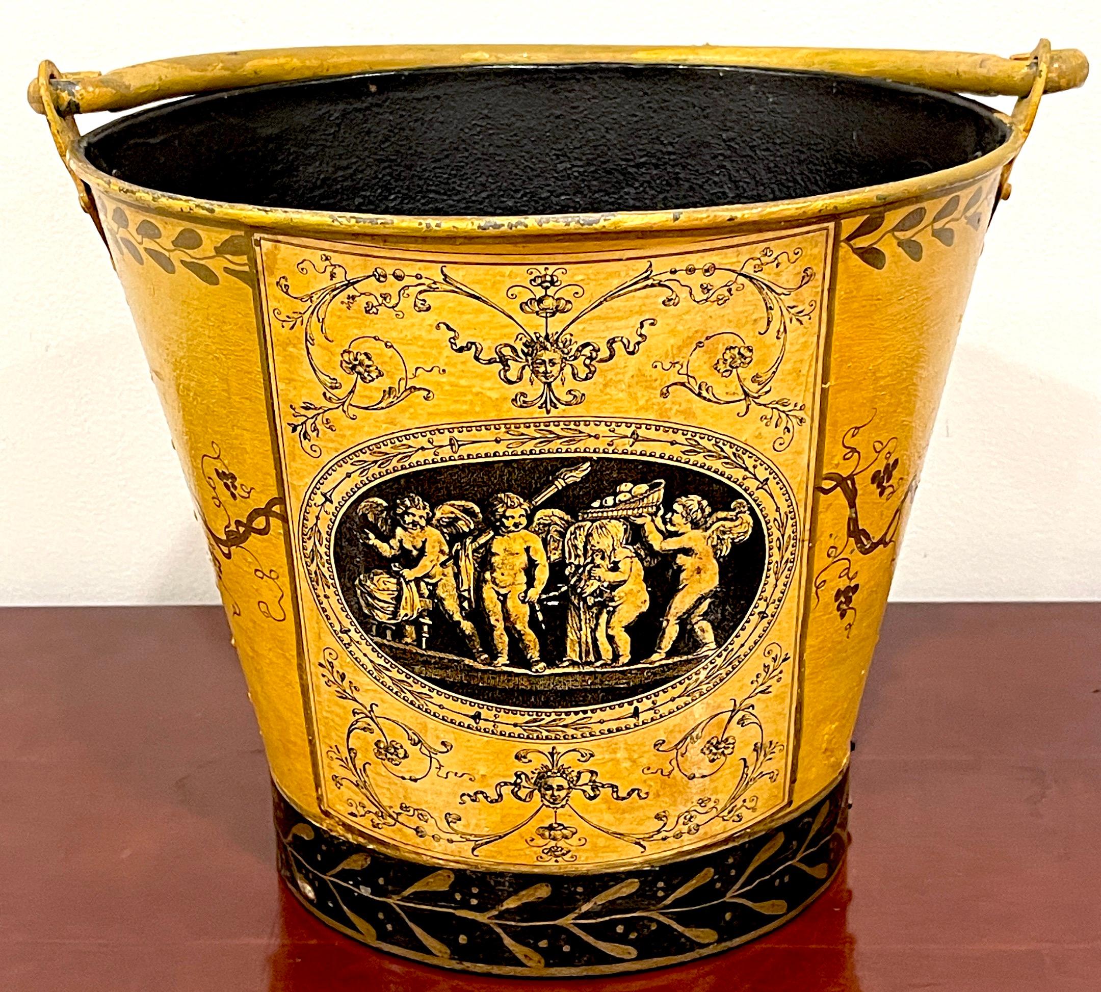 Antiker französischer Eimer/Keramik mit Zinngriff 'Labors of Cupid'  (20. Jahrhundert) im Angebot