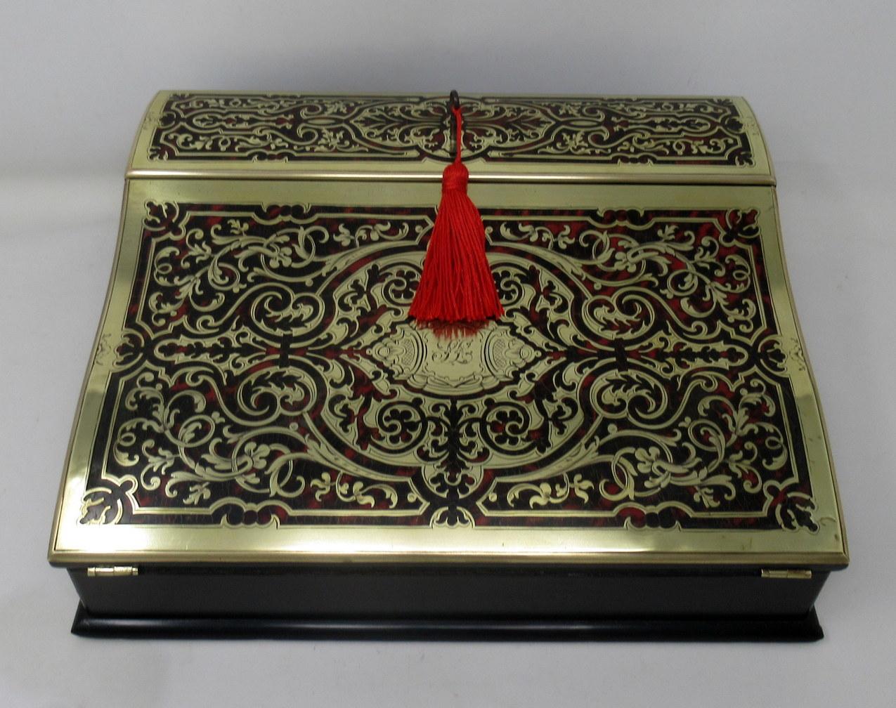 Antique French Brass Inlaid  Mahogany Writing Slope Box 19Ct In Good Condition For Sale In Dublin, Ireland