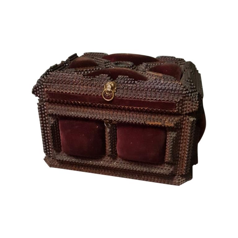 Antique French Tramp Art Bijoux Box with Key, from circa 1900 For Sale