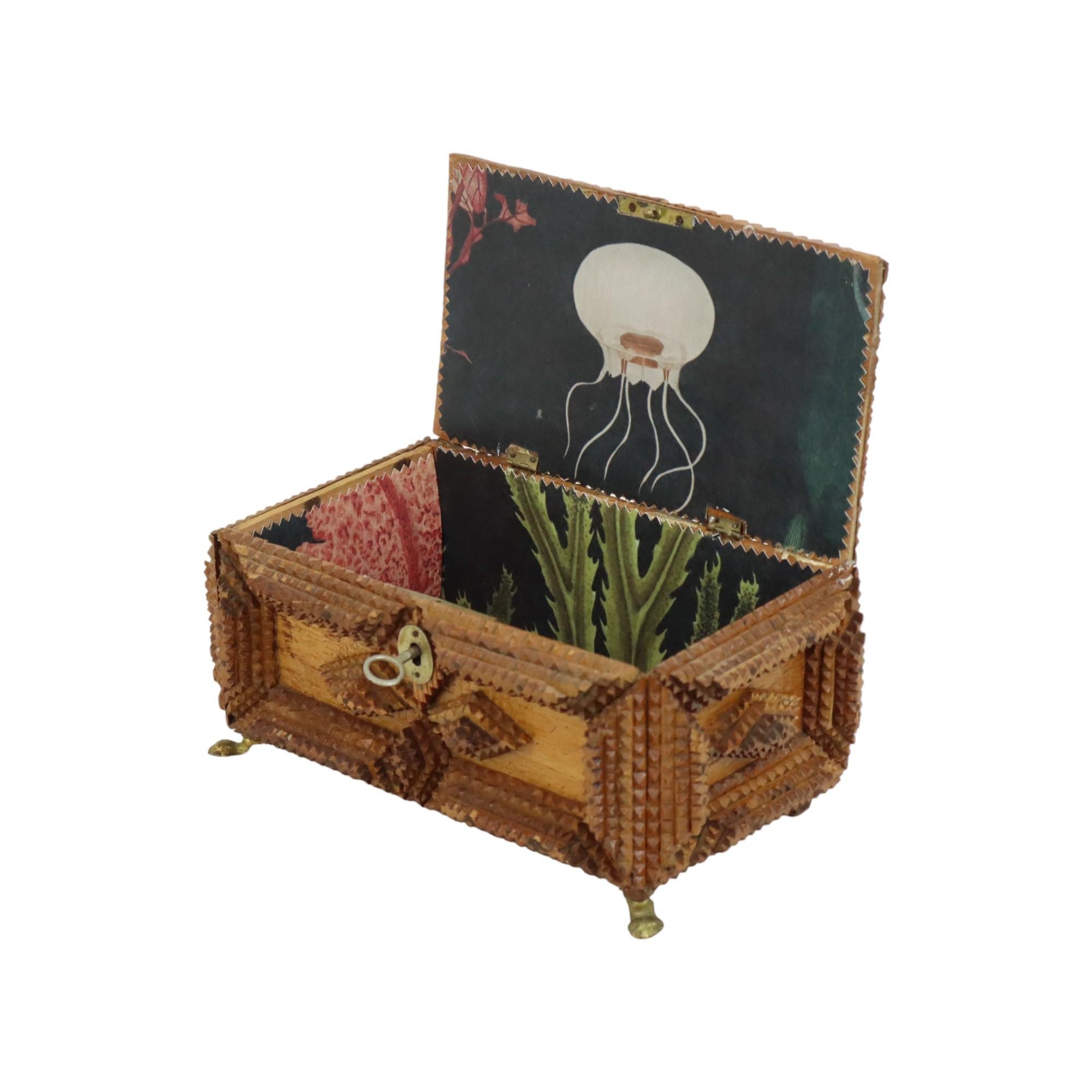 Antique French Tramp Art Caja Knick-knack Baratija Joyero Estuche Arte Popular Coleccionista Latón en venta
