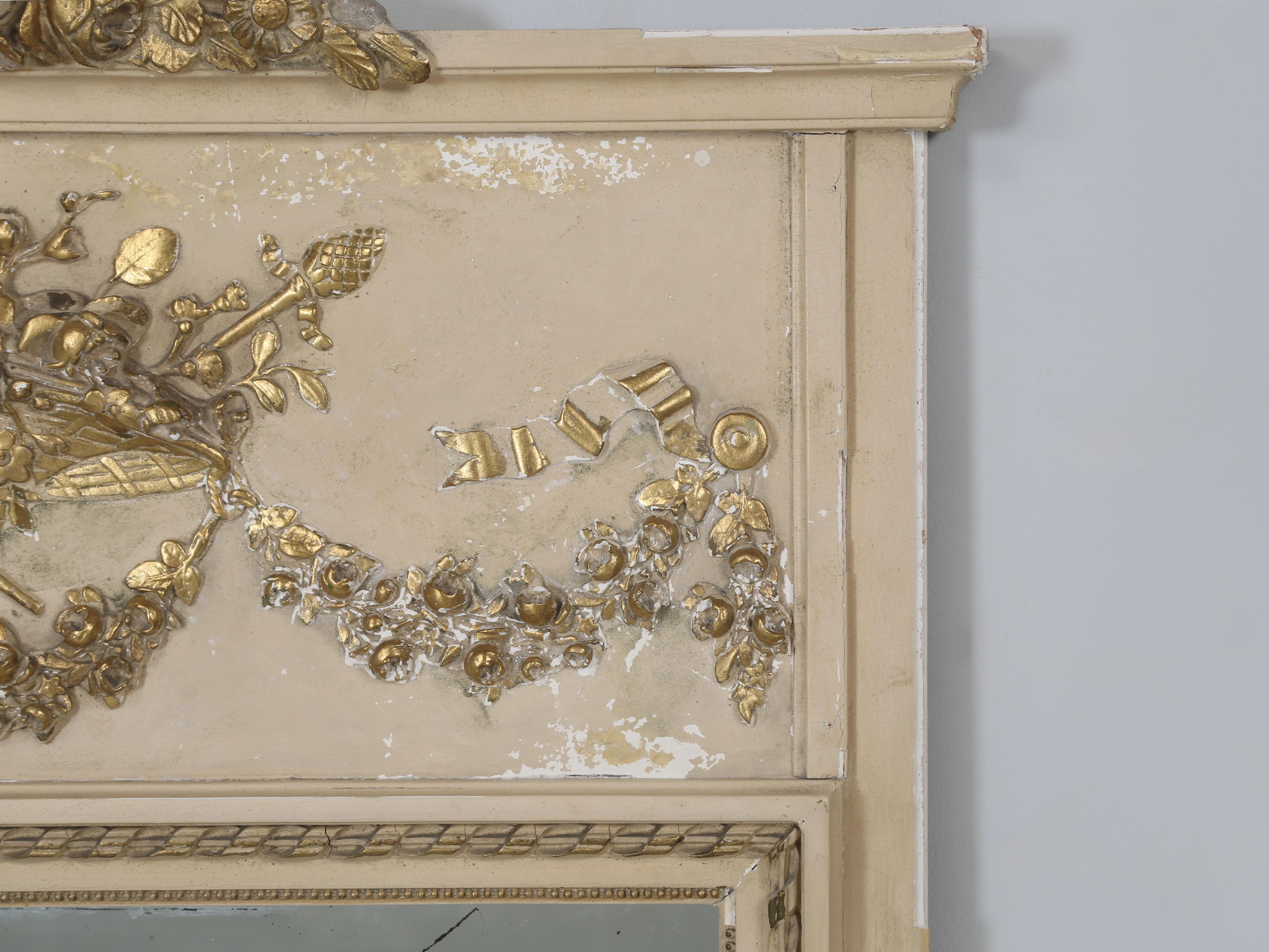 Trumeau français ancien avec miroir d'origine non restauré Patine naturelle exceptionnelle en vente 1