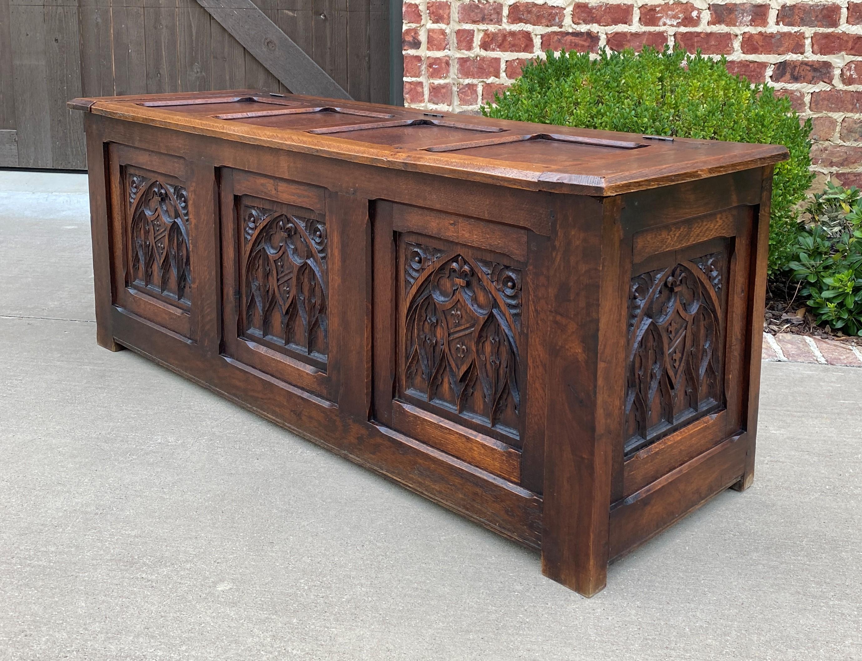 Antique French Trunk Blanket Box Coffee Table Chest Oak Gothic Shields, c.1920s In Good Condition In Tyler, TX