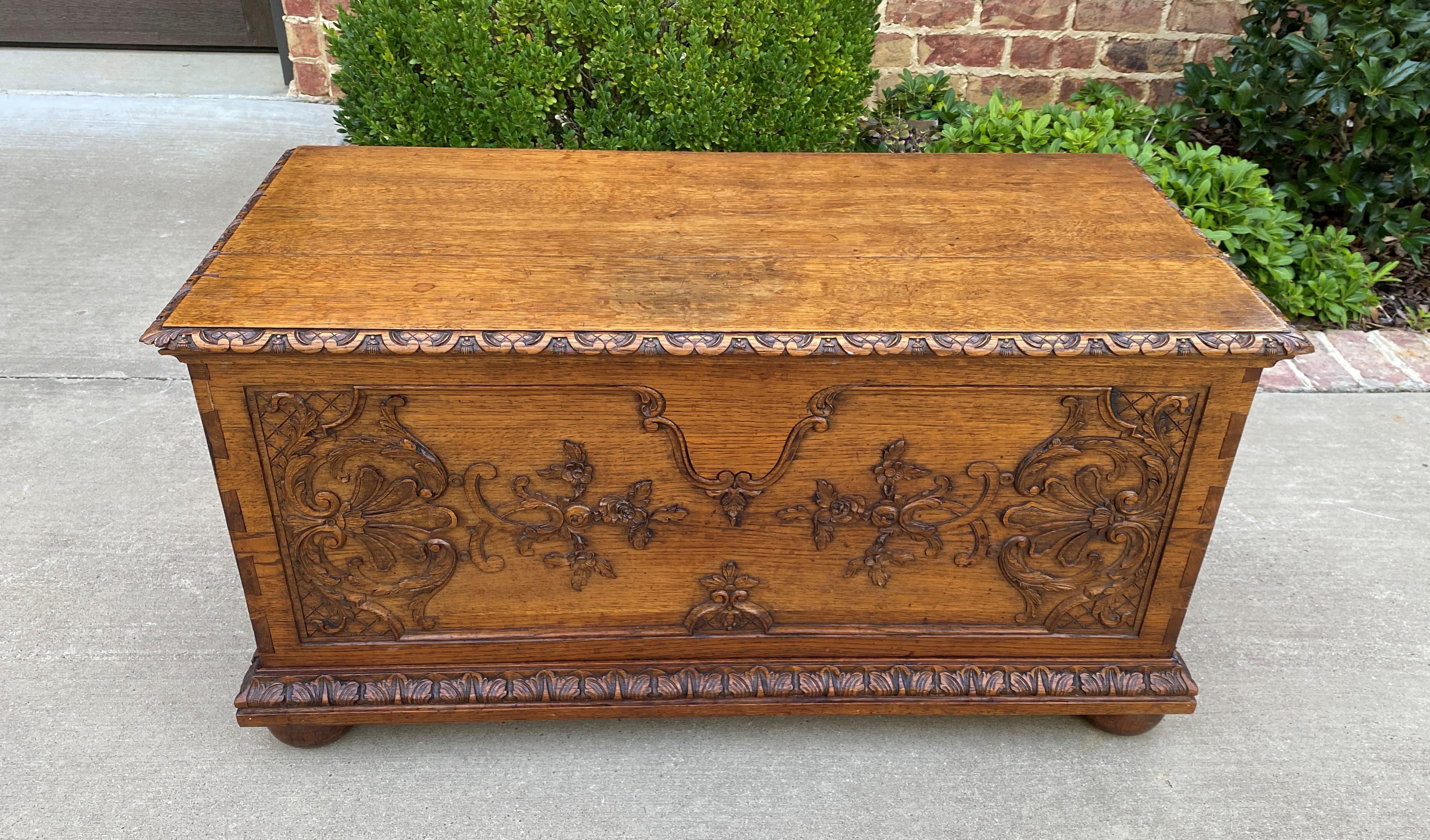 Antique French Trunk Blanket Box Coffer Coffee Table Oak Exposed Dovetails In Good Condition In Tyler, TX