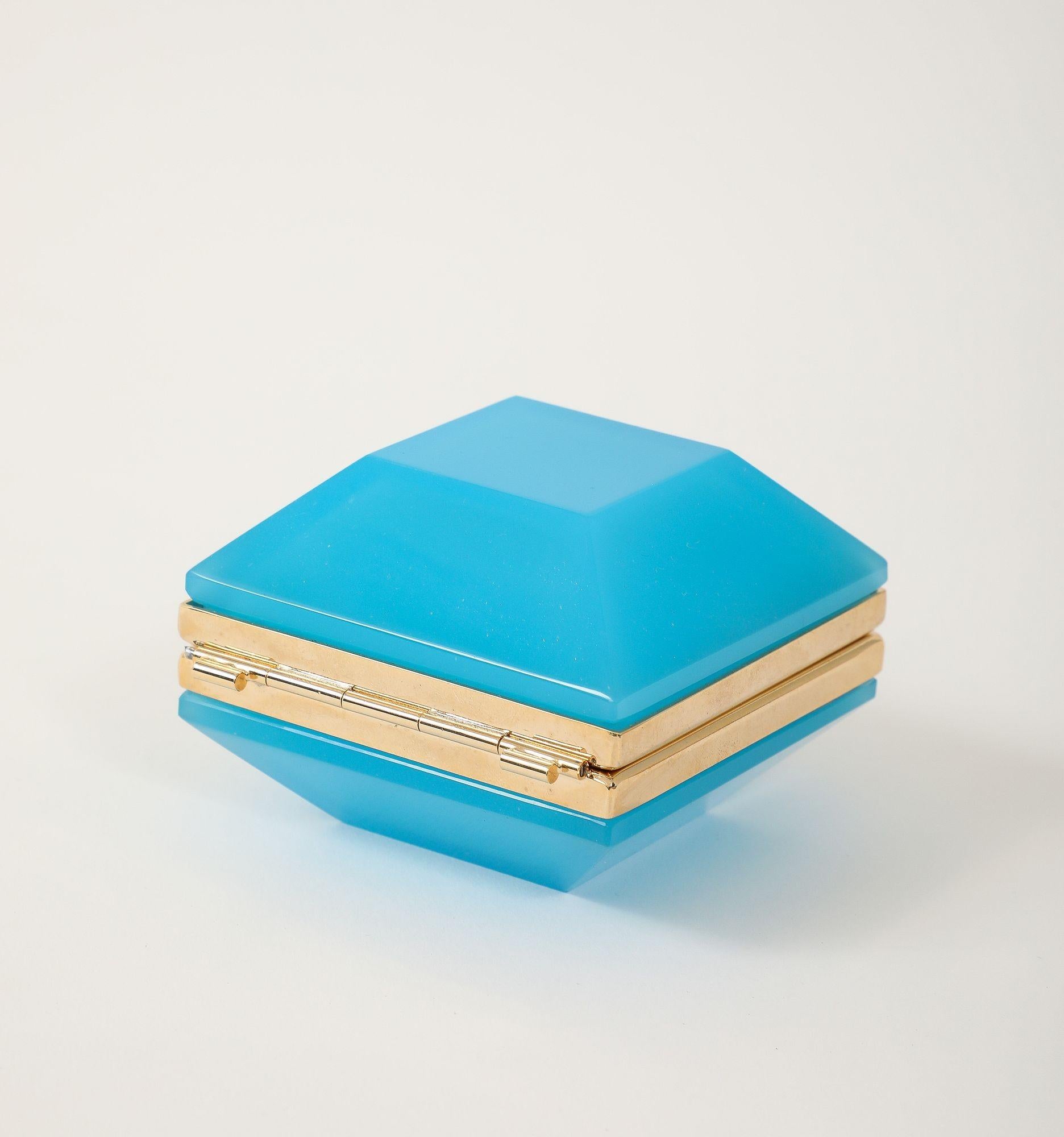 Antique French French Opaline Square Beveled Box, primi anni del XX secolo. in vendita 1