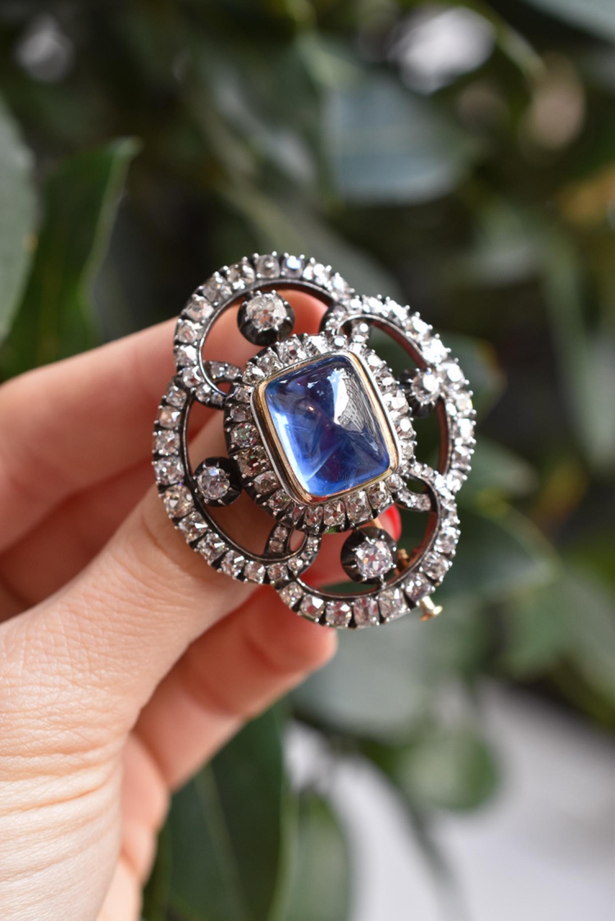 Antique French Unheated Ceylon Sapphire and Diamond Brooch  In Good Condition For Sale In New York, NY