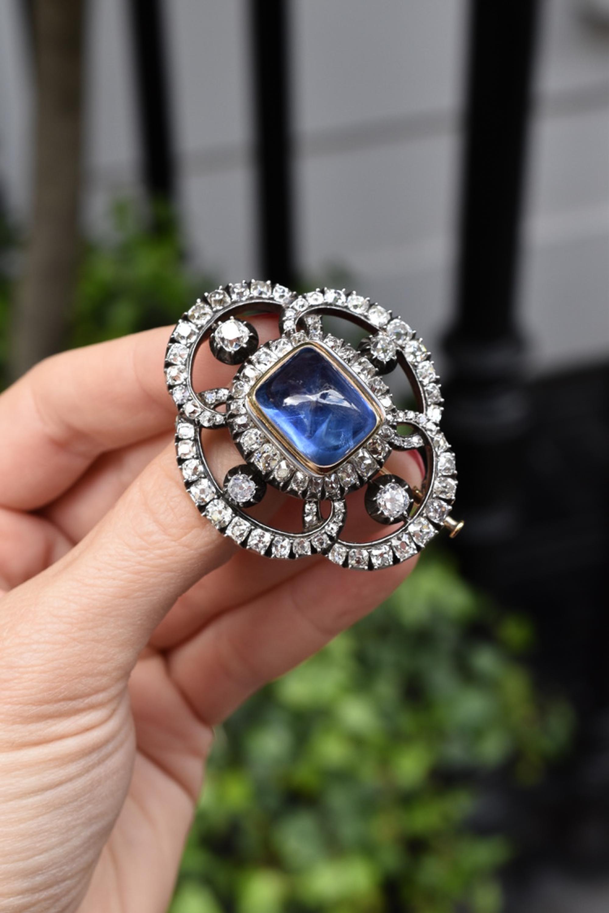Antique French Unheated Ceylon Sapphire and Diamond Brooch  For Sale 2