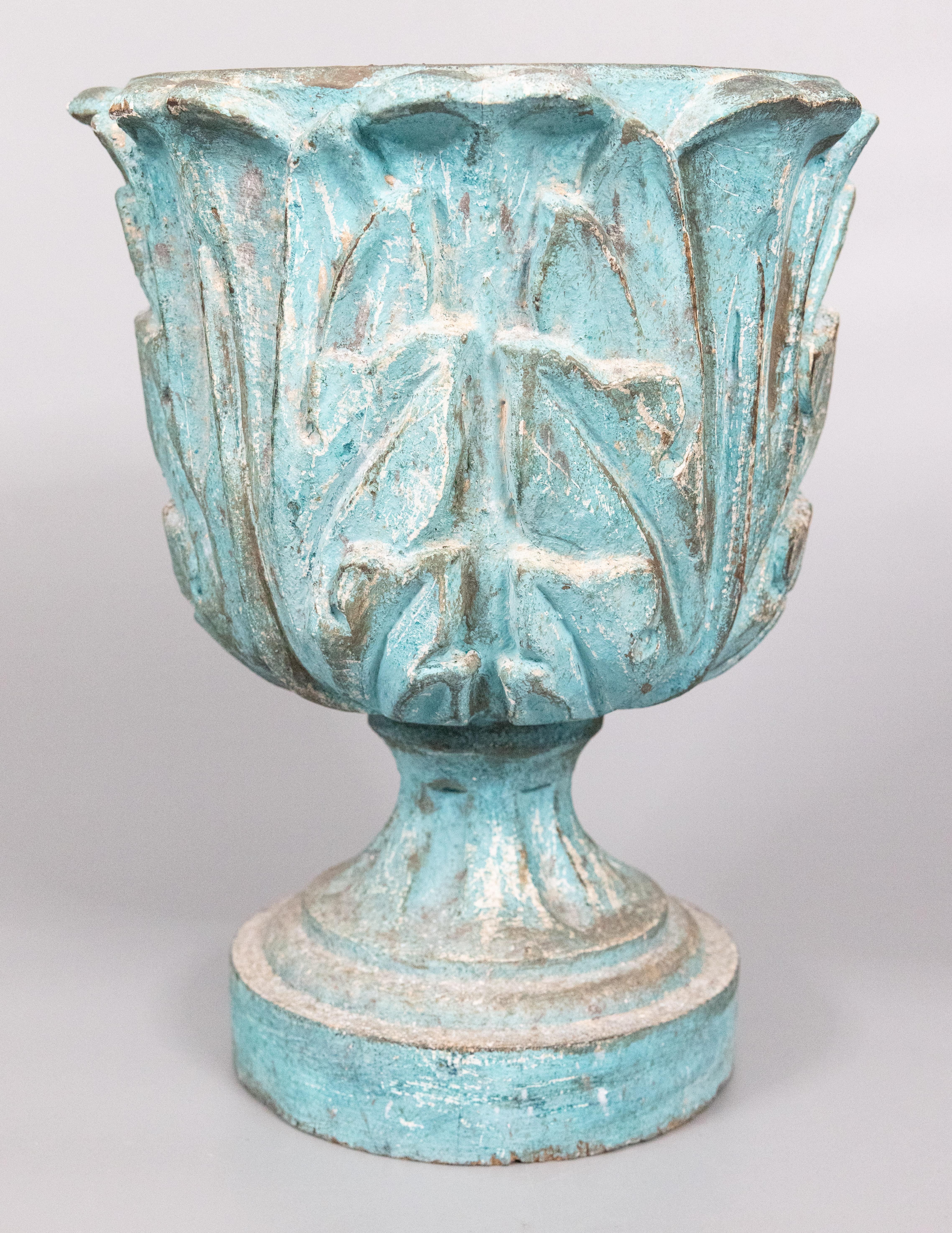 Bois Jardinière française ancienne en bois peint en vert-de-gris en vente