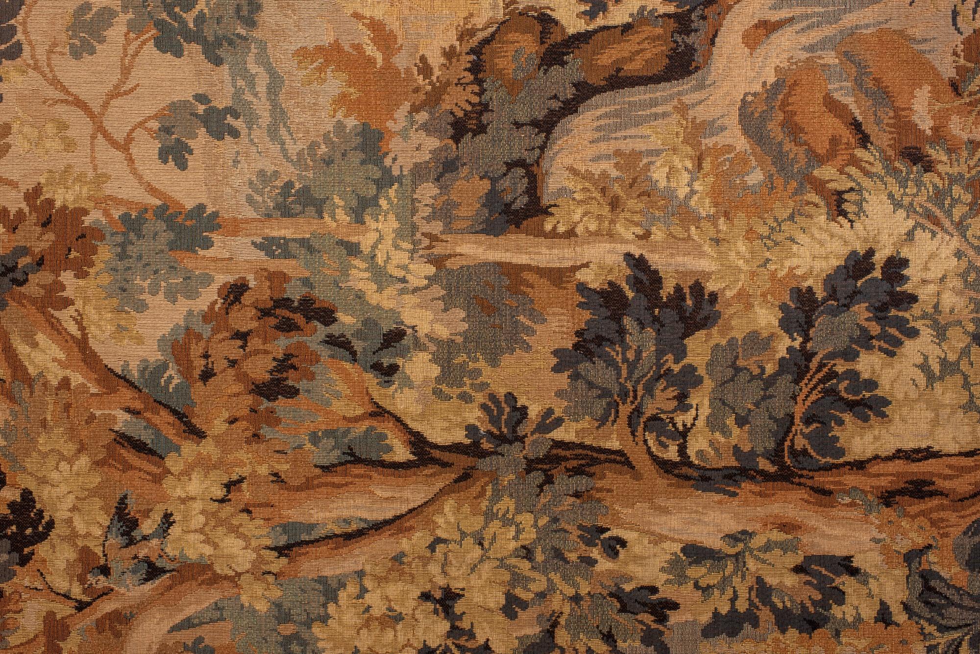 Antique French Verdure Tapestry with Architectural Ruins and Woodland Landscape Tejido a mano en venta