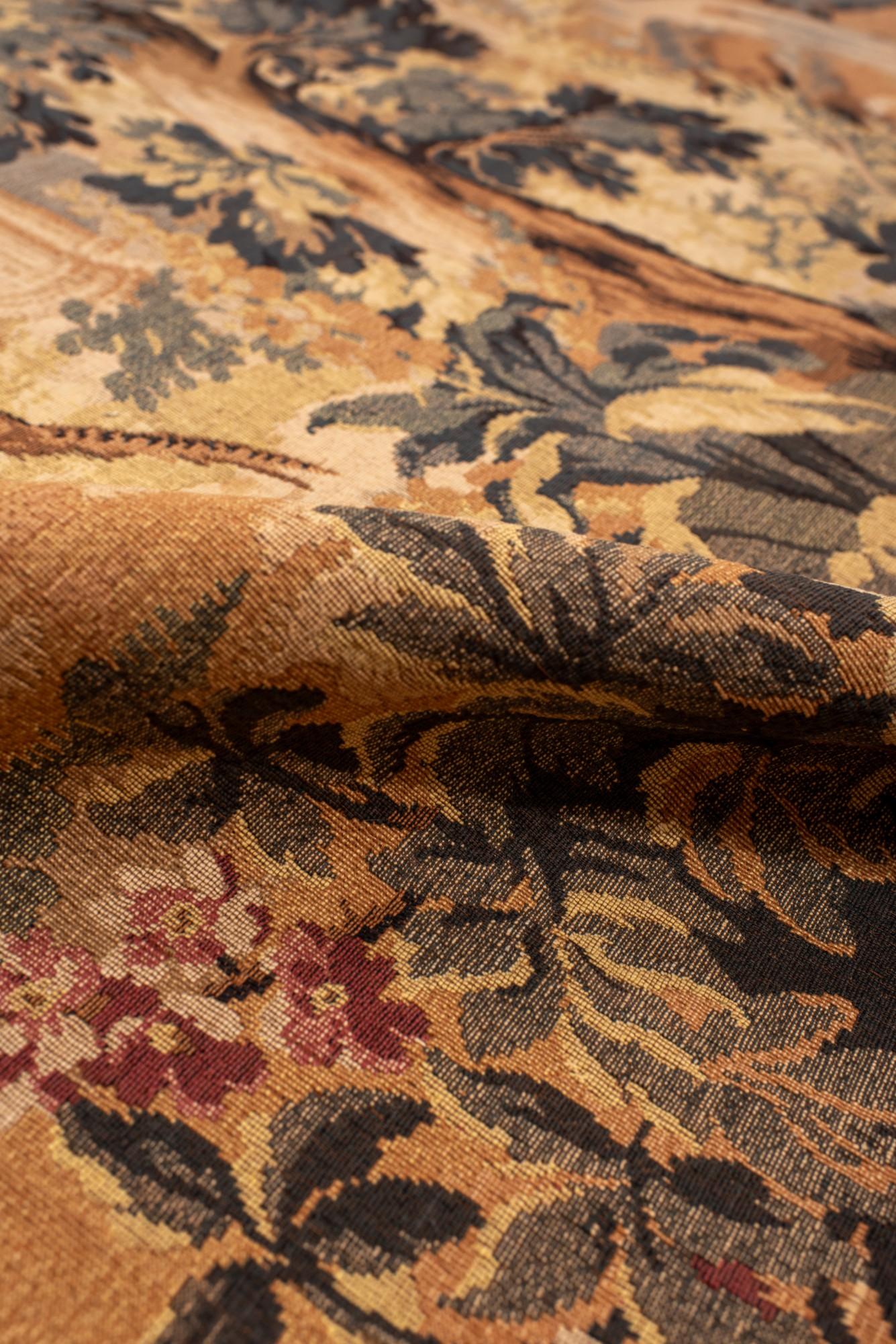 Antique French Verdure Tapestry with Architectural Ruins and Woodland Landscape Lana en venta