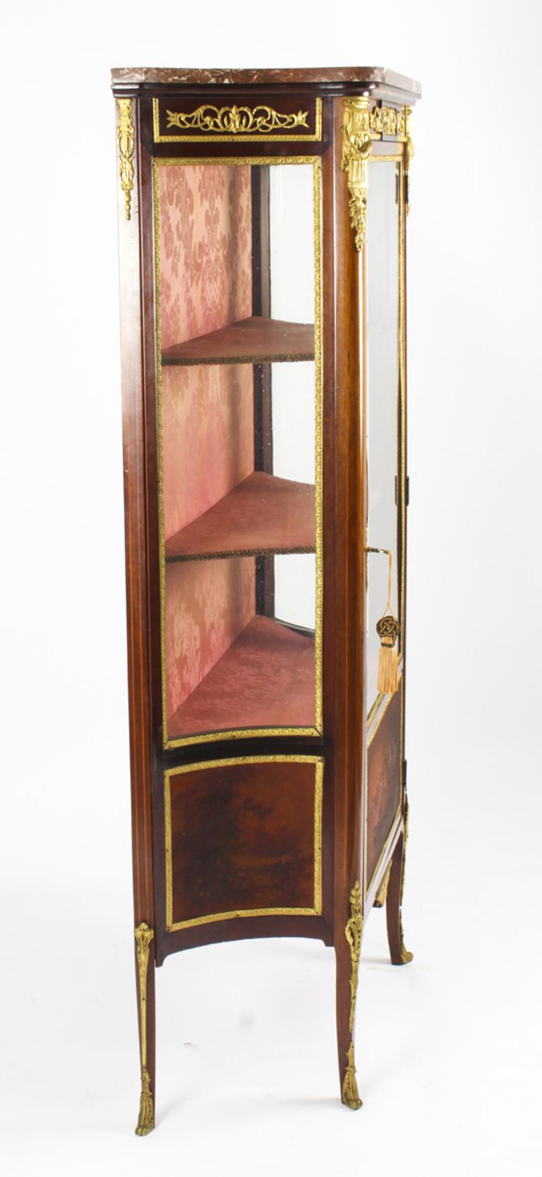 Antique French Vernis Martin Display Cabinet, 19th Century For Sale 14
