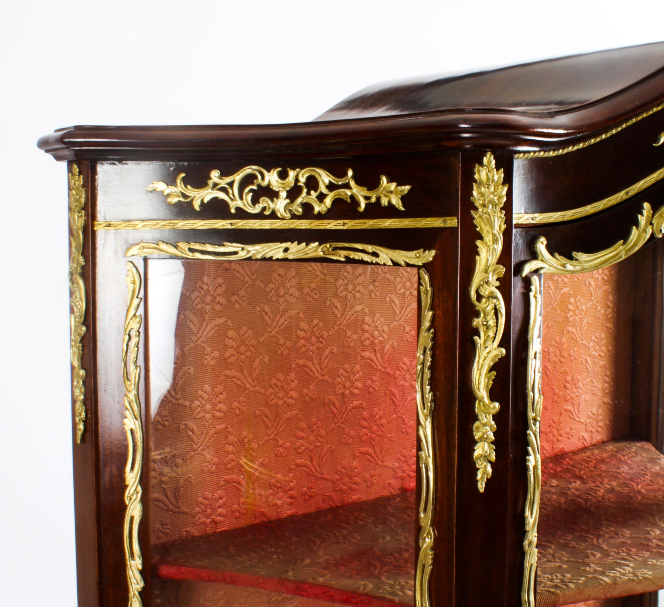Vitrina Antique French Vernis Martin Siglo XIX en venta 7