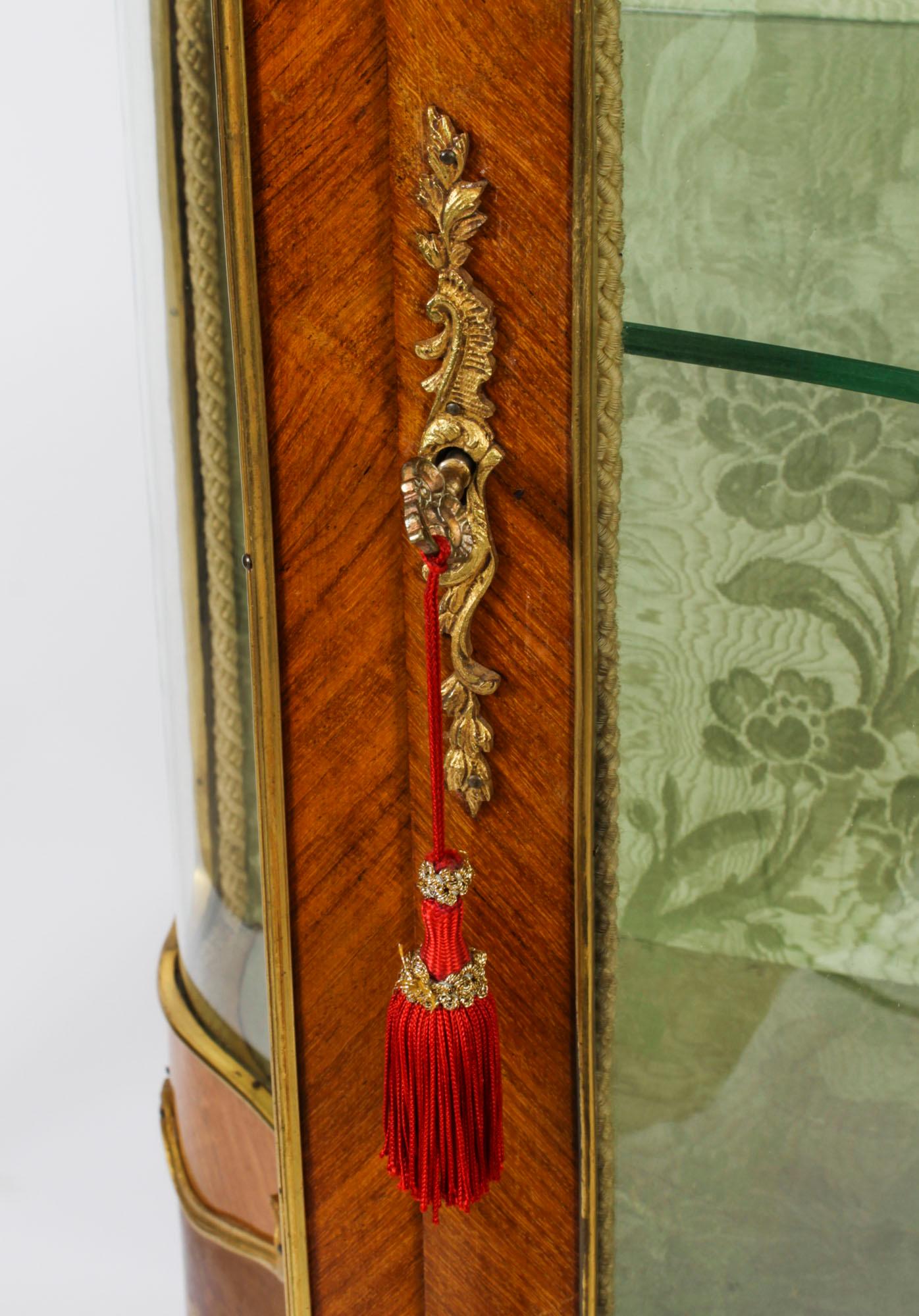 Antique French Vernis Martin Vitrine Display Cabinet 19th Century 10