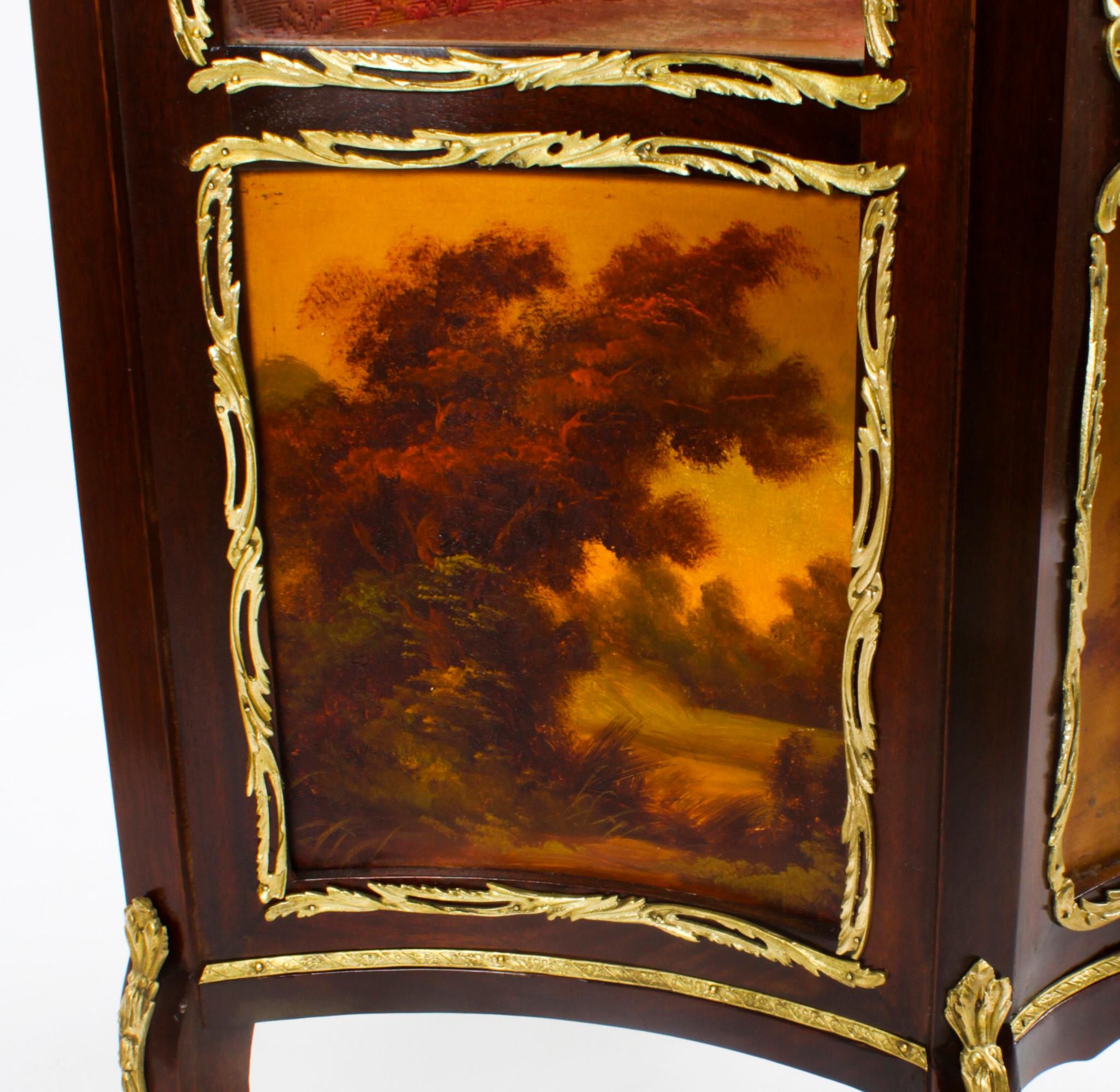 Vitrina Antique French Vernis Martin Siglo XIX en venta 12