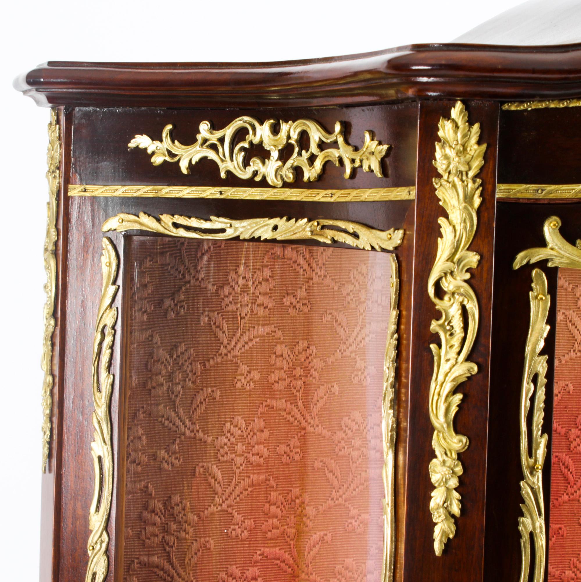 Vitrina Antique French Vernis Martin Siglo XIX en venta 1