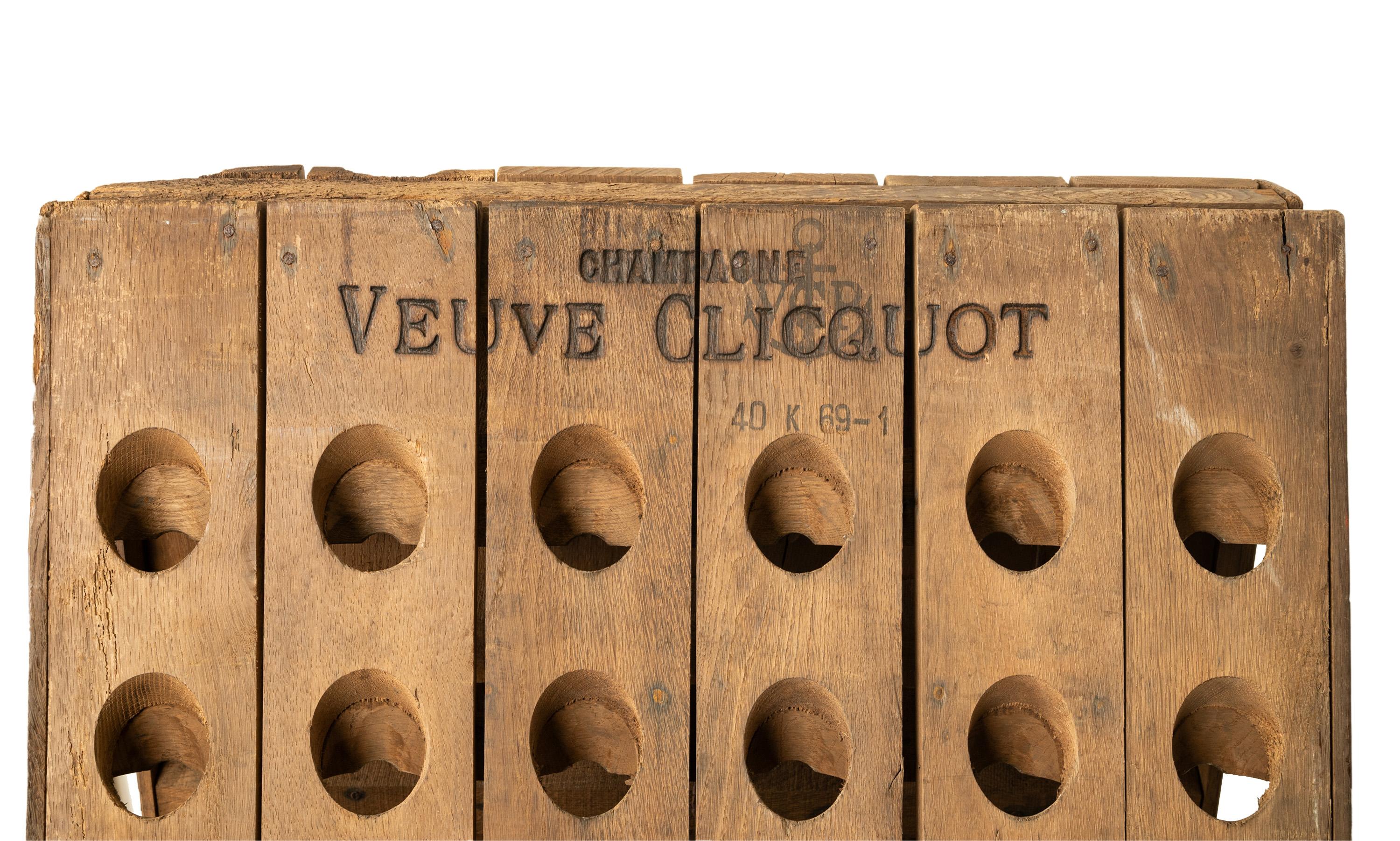 Antike französische Veuve Clicquot Champagner Wein 120 Flasche Oak Riddling Rack 1869 im Angebot 5