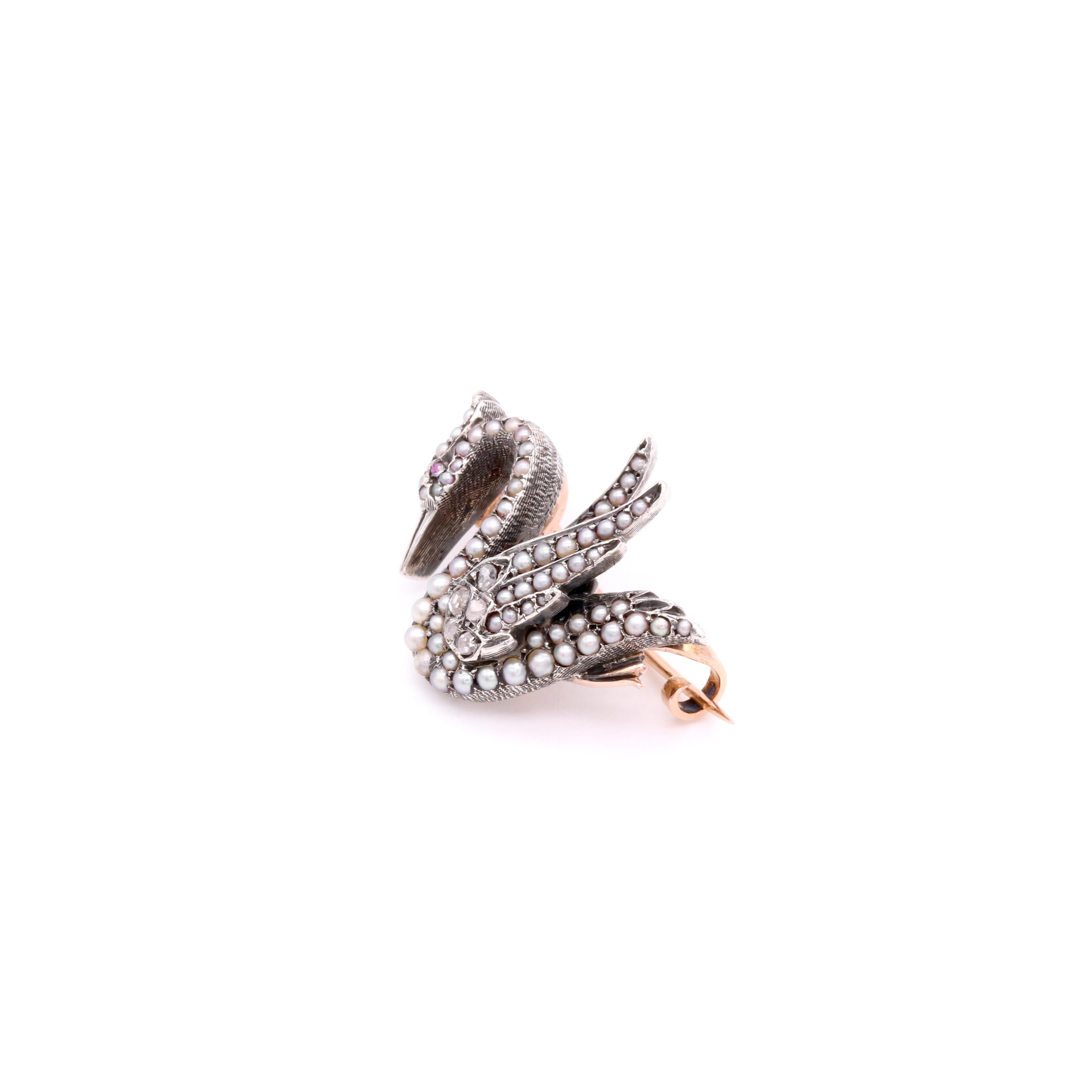 Antique French Victorian 18K Yellow Gold & Silver Pearl and Diamond Swan Brooch For Sale 1
