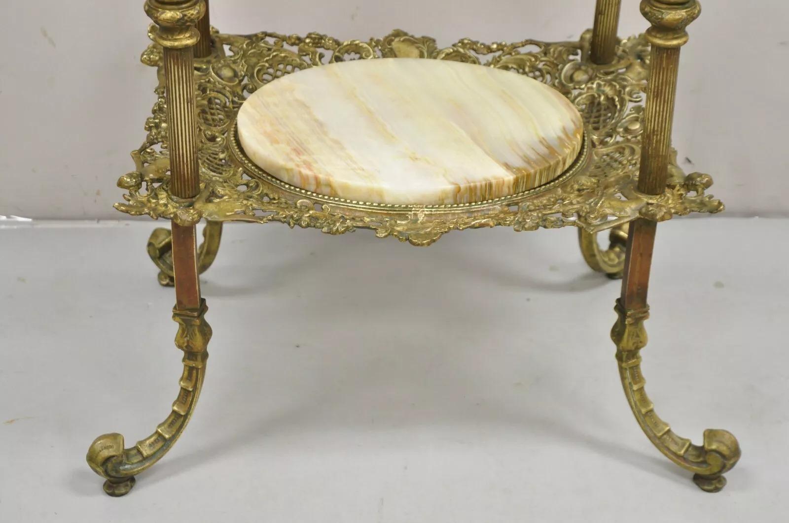 Antique French Victorian Bronce 2 Tier Onyx Stone Plant Stand Mesa de centro en venta 1
