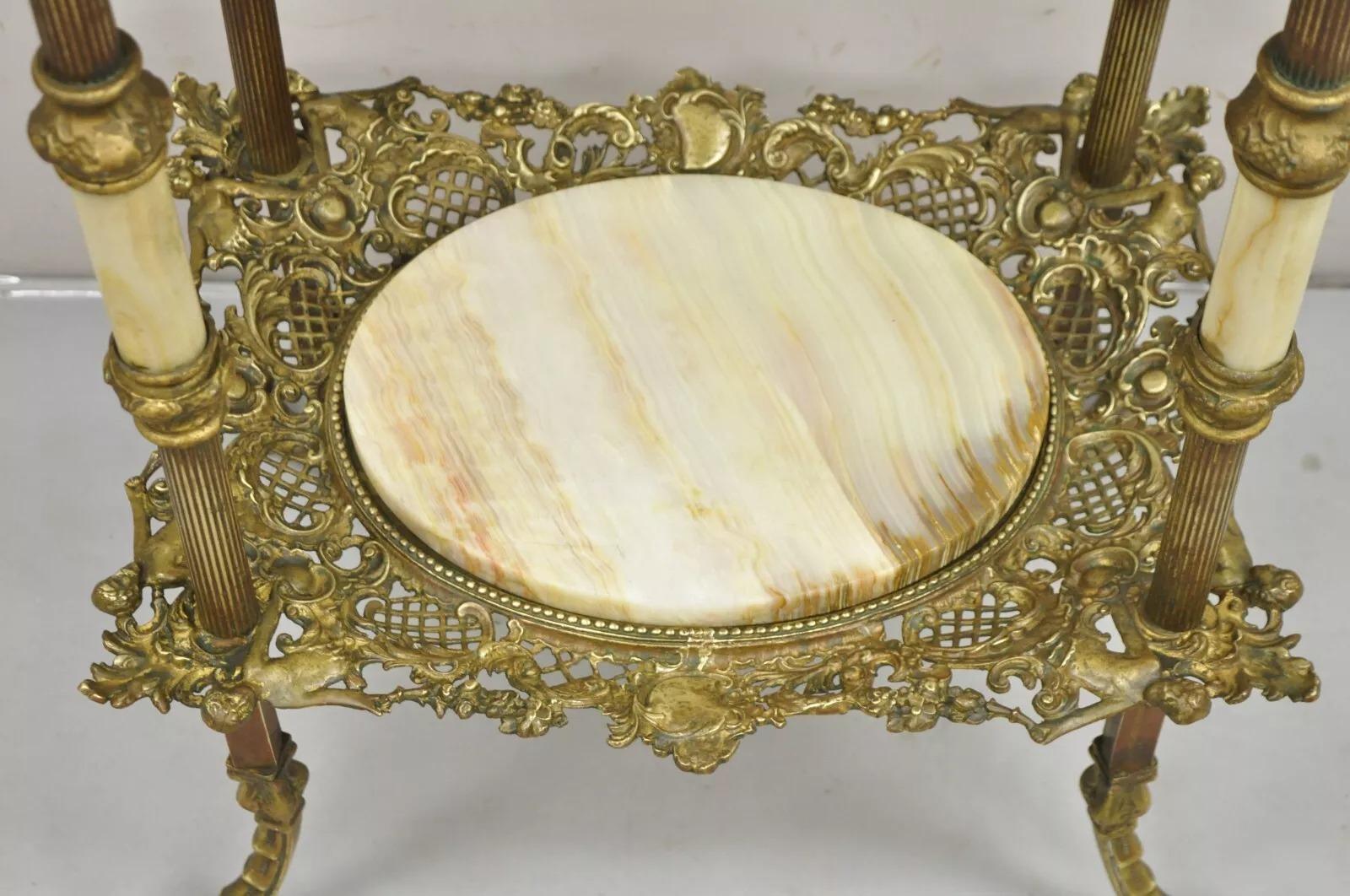 Antique French Victorian Bronce 2 Tier Onyx Stone Plant Stand Mesa de centro en venta 3