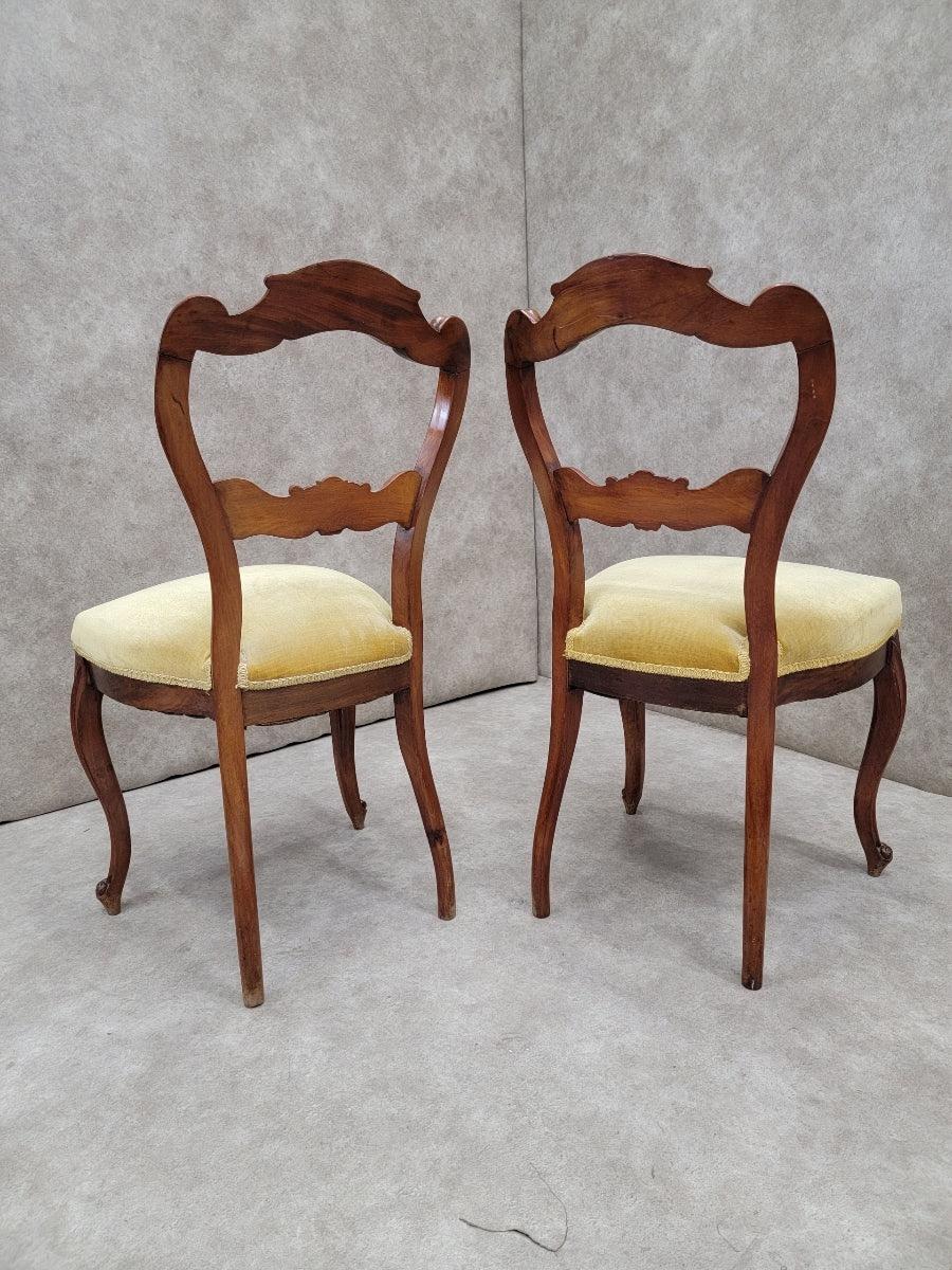 Antique French Victorian Sillas laterales de caoba tallada - Pareja Desconocido en venta