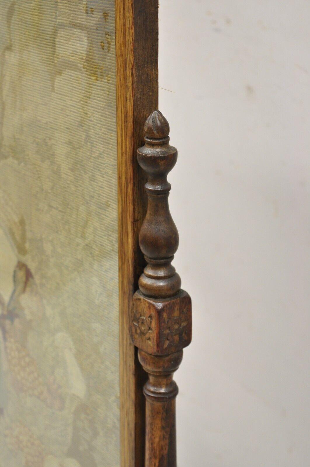 Antiker französischer viktorianischer Kaminschirm aus geschnitztem Nussbaum und Nadelspitze im Angebot 2