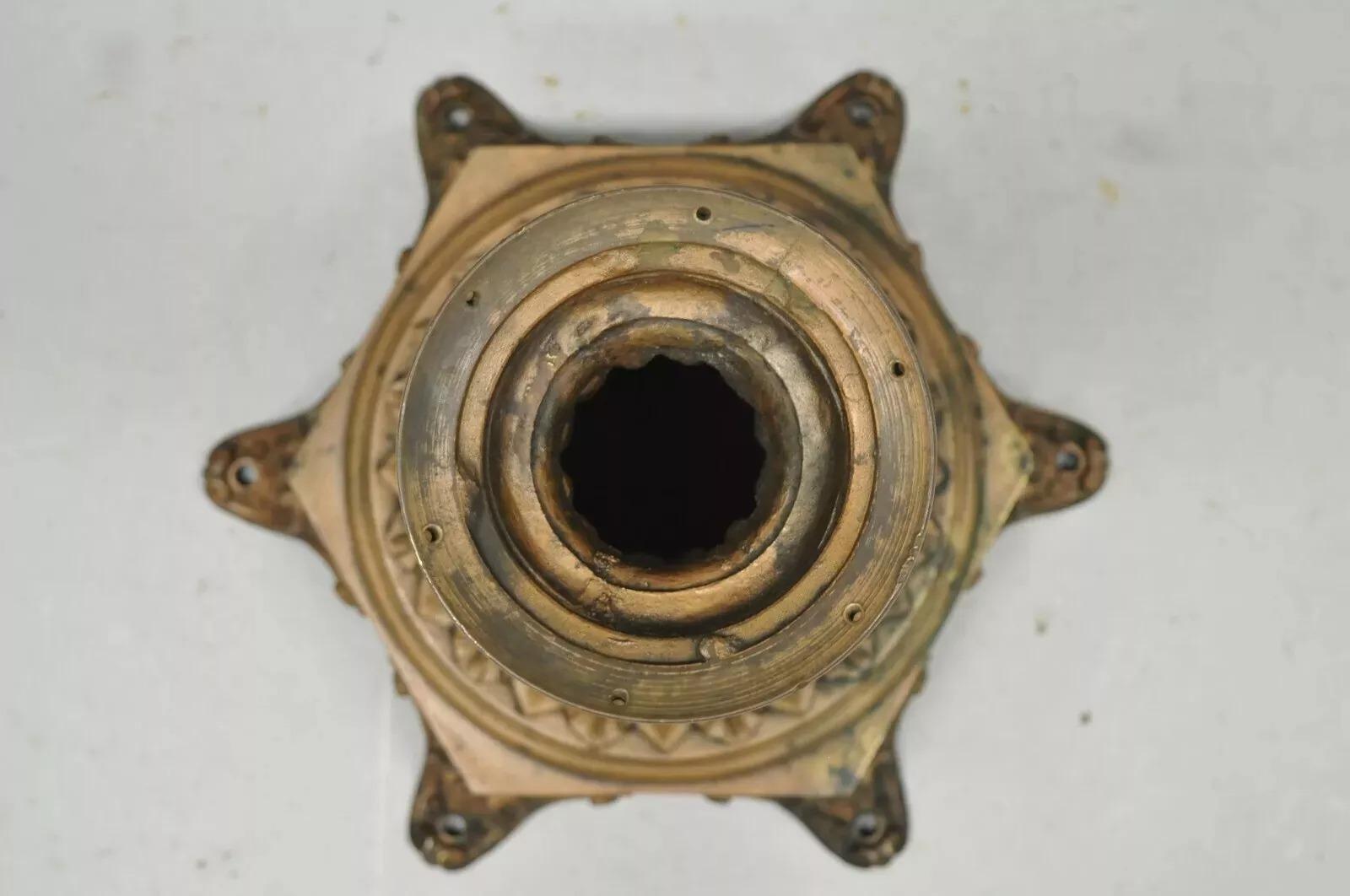 Antiker französischer viktorianischer Tischsockel aus Bronzeguss im Empire-Stil, 23