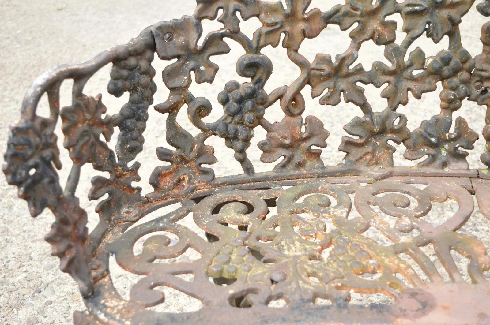 Antique French Victorian Cast Iron Grapevine Leaf Small Garden Bench Loveseat In Good Condition For Sale In Philadelphia, PA