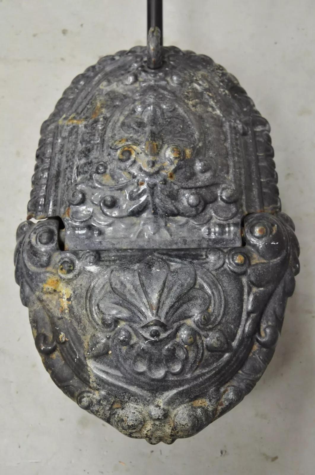 Antique French Victorian Caja de carbón para chimenea de hierro fundido, porcelana y esmalte Victoriano en venta