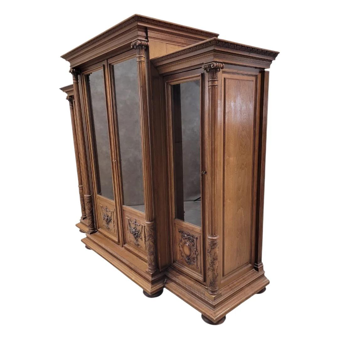 Ancienne vitrine française victorienne sculptée de style Eastlake en vente 7