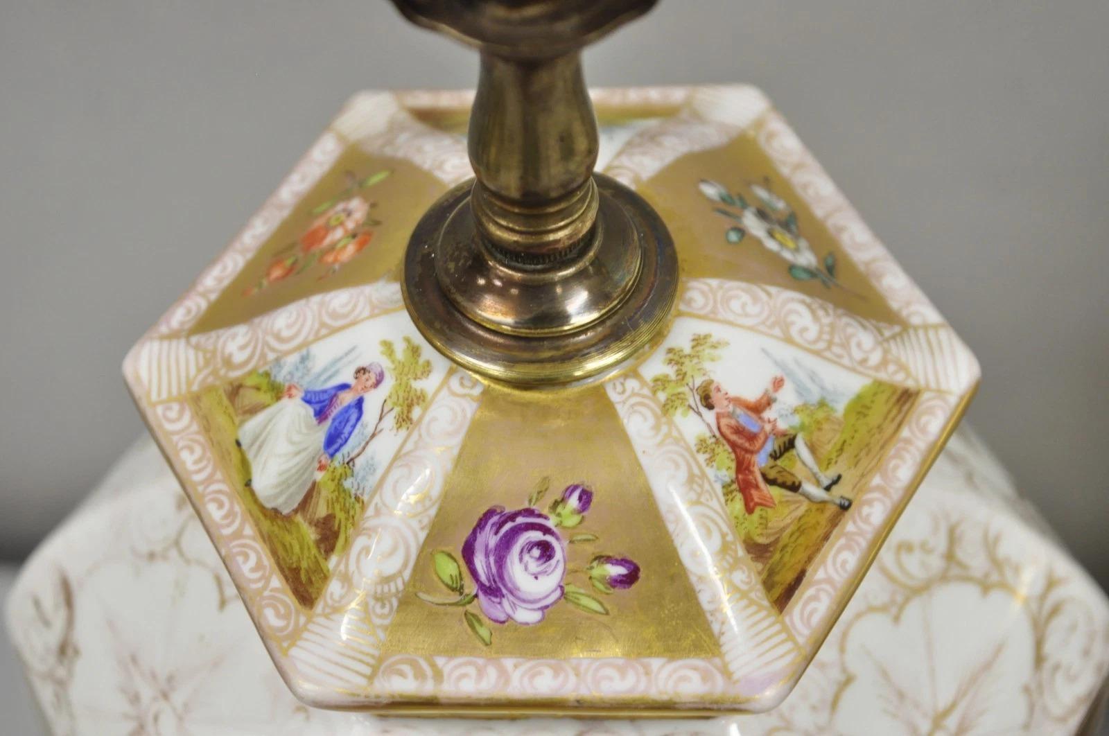 Antique French Victorian Dipinto a mano in oro dorato Lampade da tavolo a barattolo di zenzero - una coppia in vendita 5