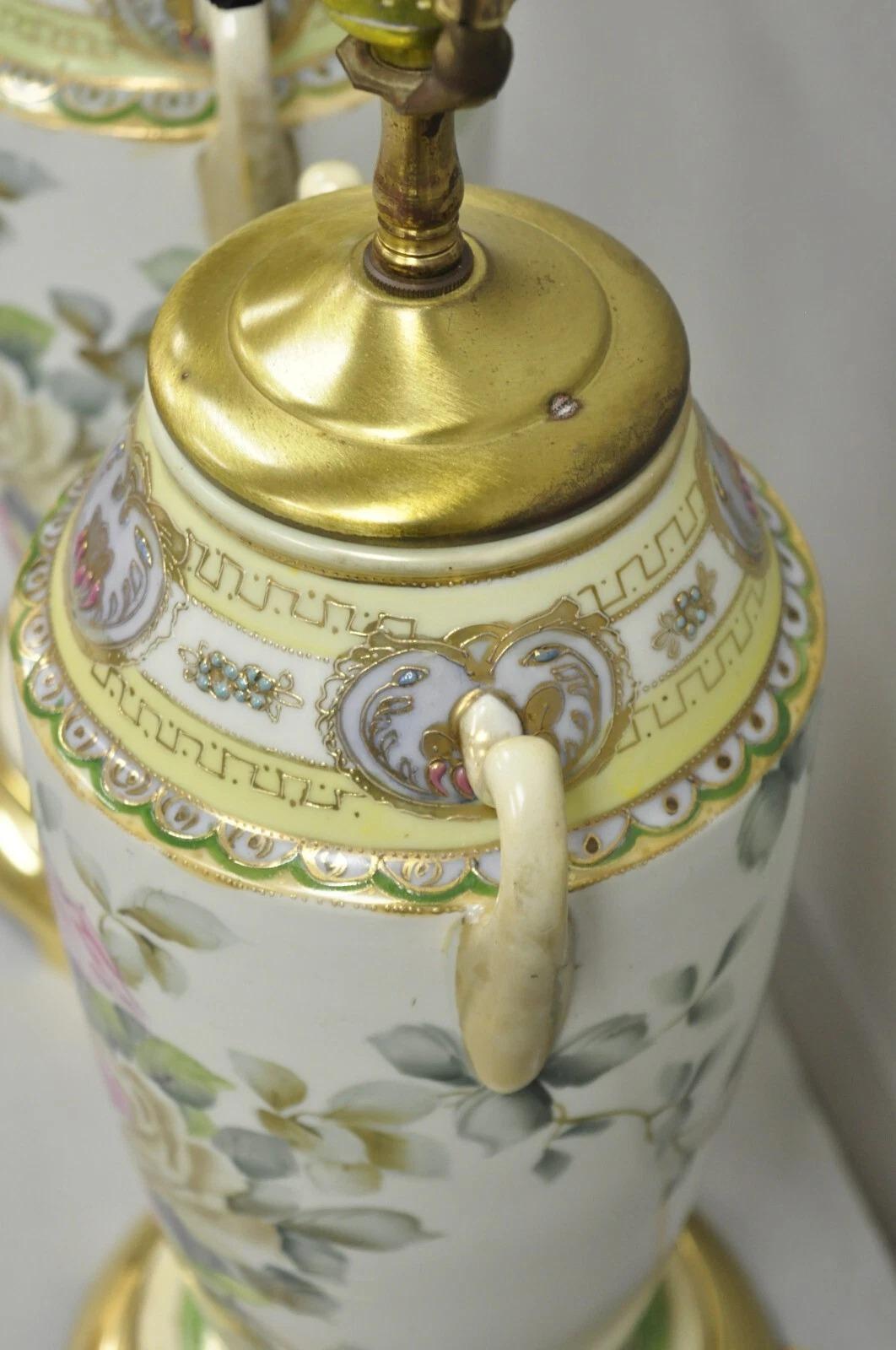 Antique French Victorian Porcelain Pink Rose Table Lamps - a Pair en vente 1