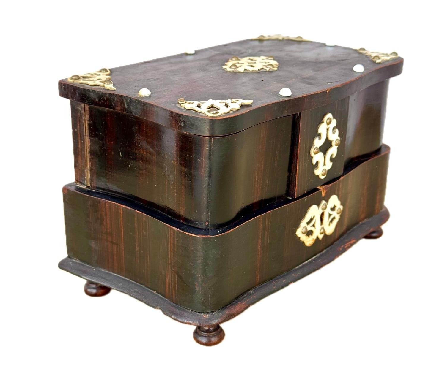 Caja relicario para joyas Victoriana Antique French en Bueno estado para la venta en Bradenton, FL