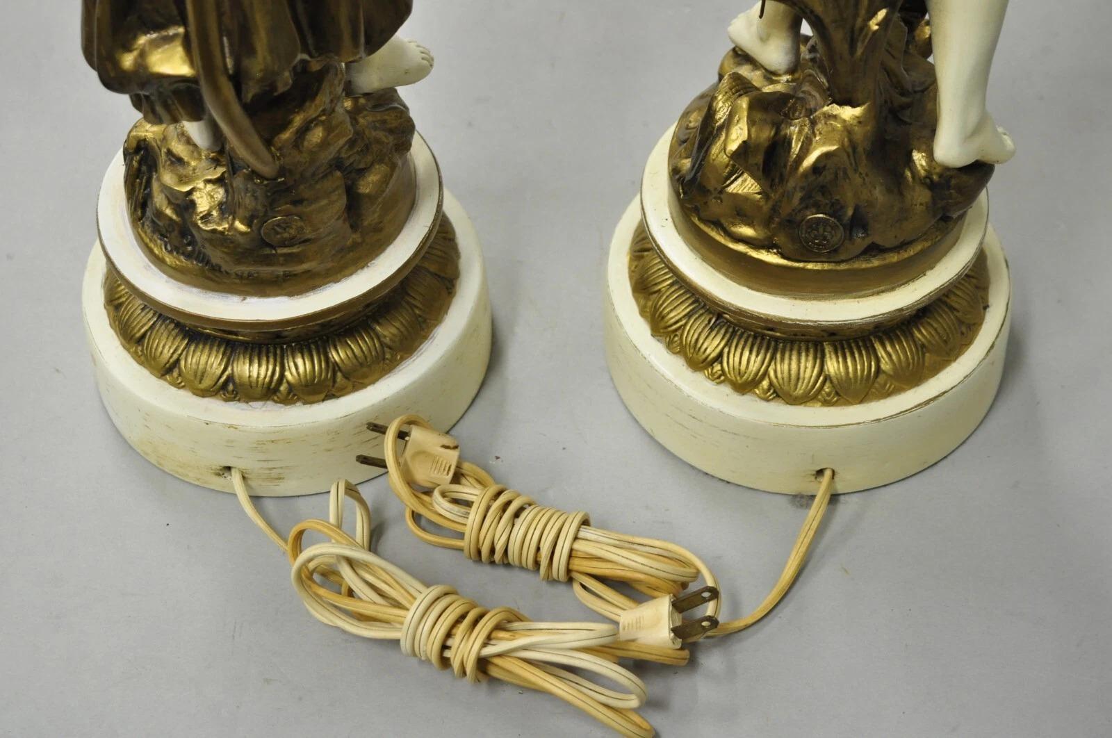 Antique French Victorian Moreau Figural Metall Junge und Mädchen Tischlampen - ein Paar im Angebot 4