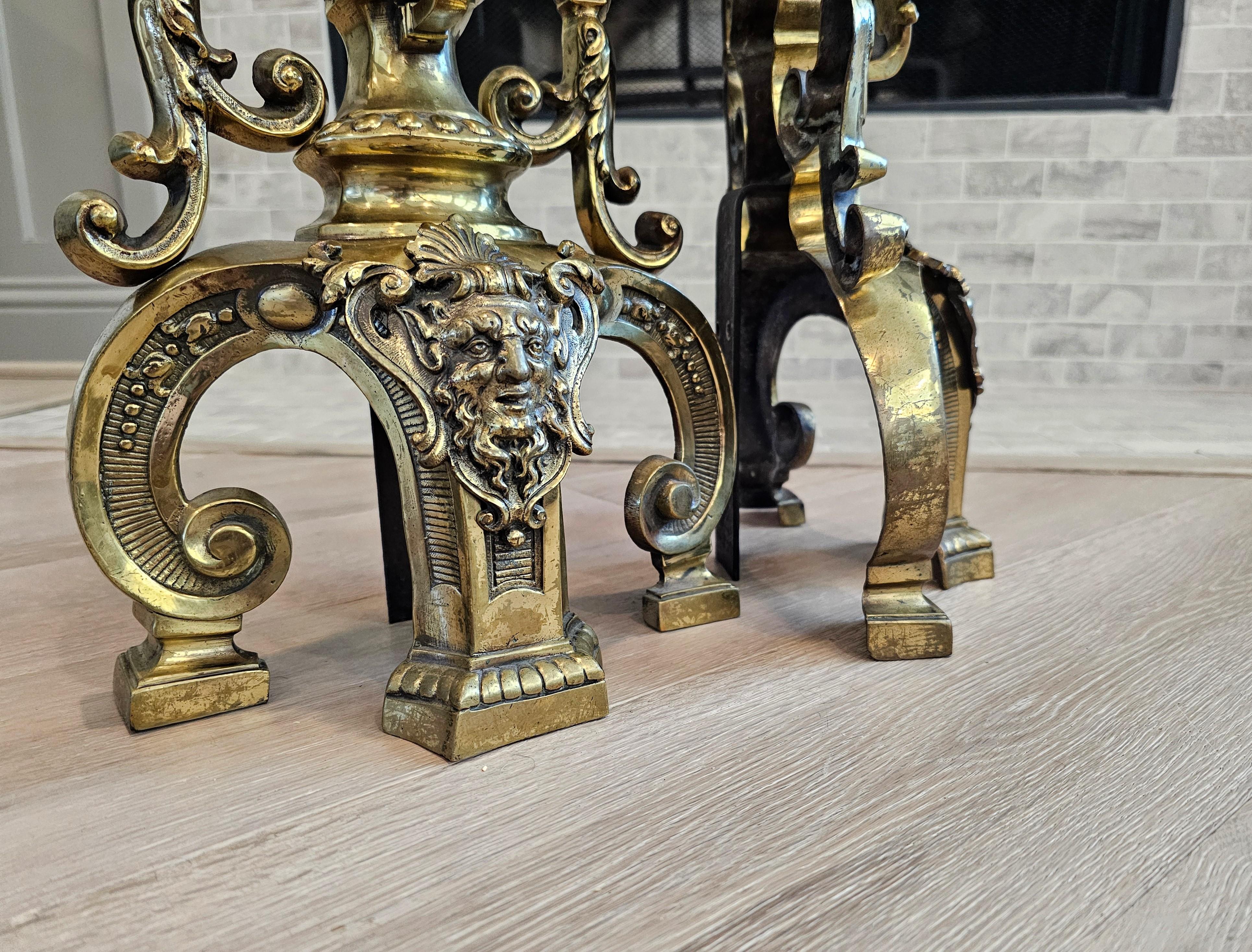 Moulage Antique French Victorian Neo-Renaissance Gilt Brass Andirons & Fender Bar Set en vente