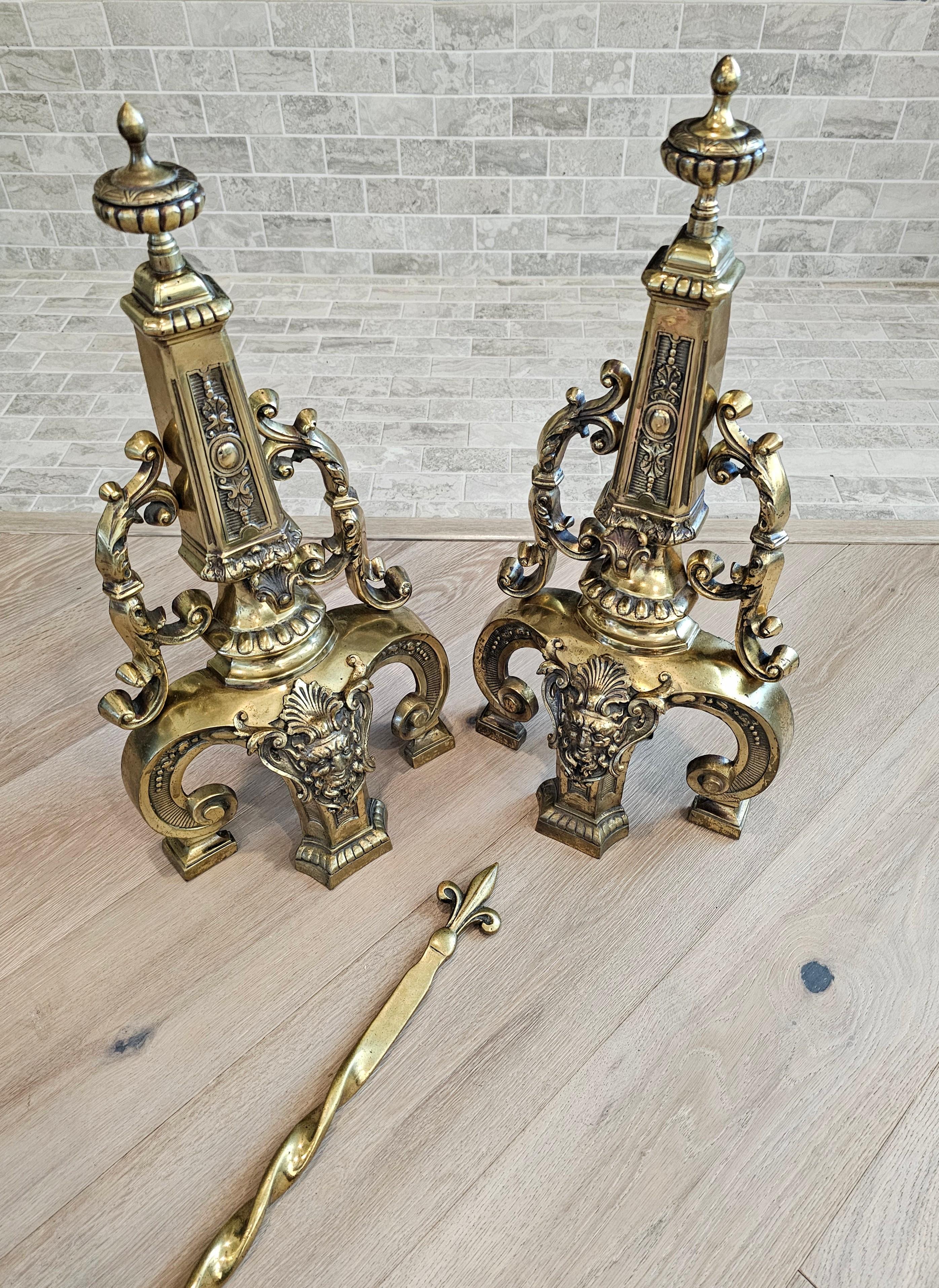 Laiton Antique French Victorian Neo-Renaissance Gilt Brass Andirons & Fender Bar Set en vente